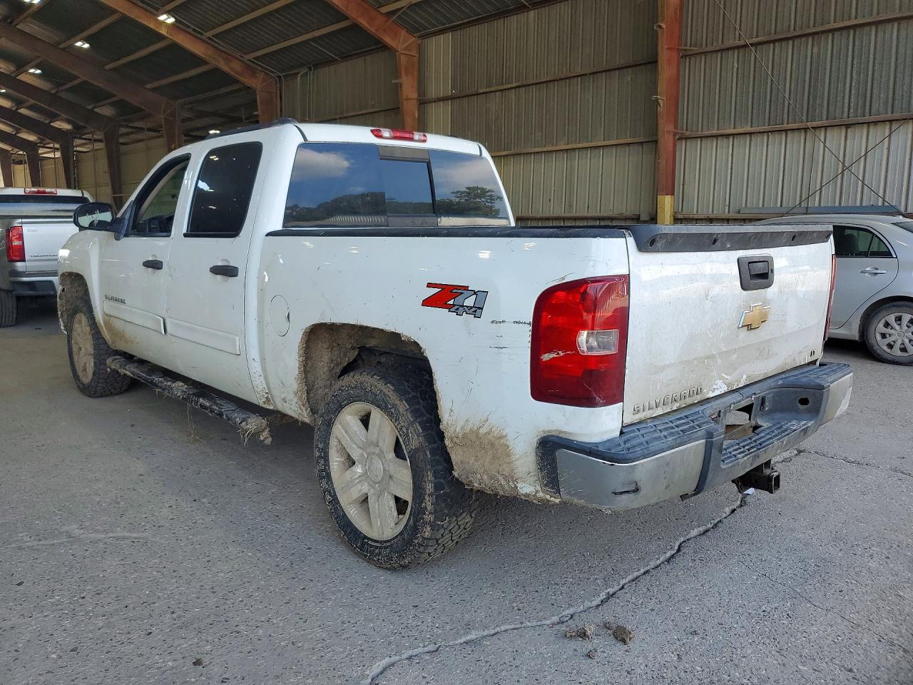 2007 Chevrolet Silverado K1500 Crew Cab White vin: 3GCEK13M27G512854