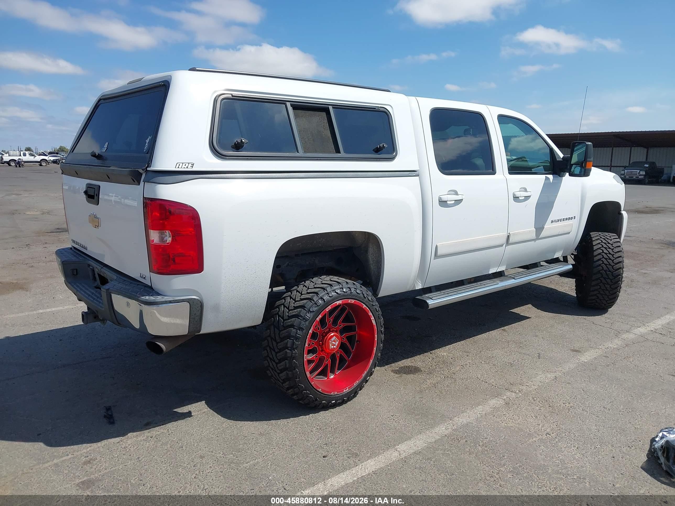 2008 Chevrolet Silverado 1500 Ltz White vin: 3GCEK13M28G197281