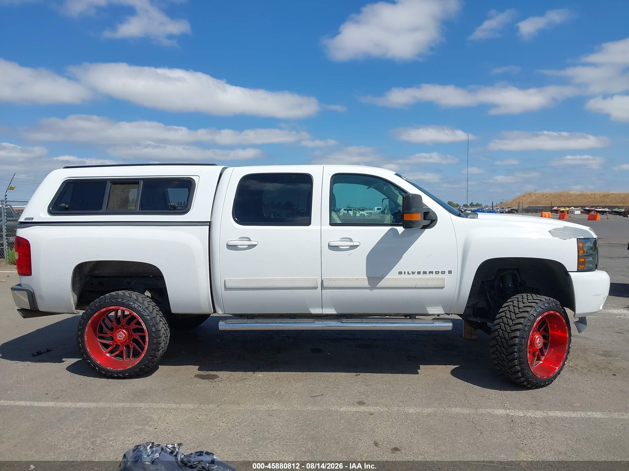 2008 Chevrolet Silverado 1500 Ltz White vin: 3GCEK13M28G197281