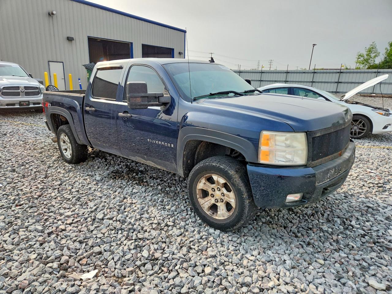 2007 Chevrolet Silverado K1500 Crew Cab Blue vin: 3GCEK13M87G544434