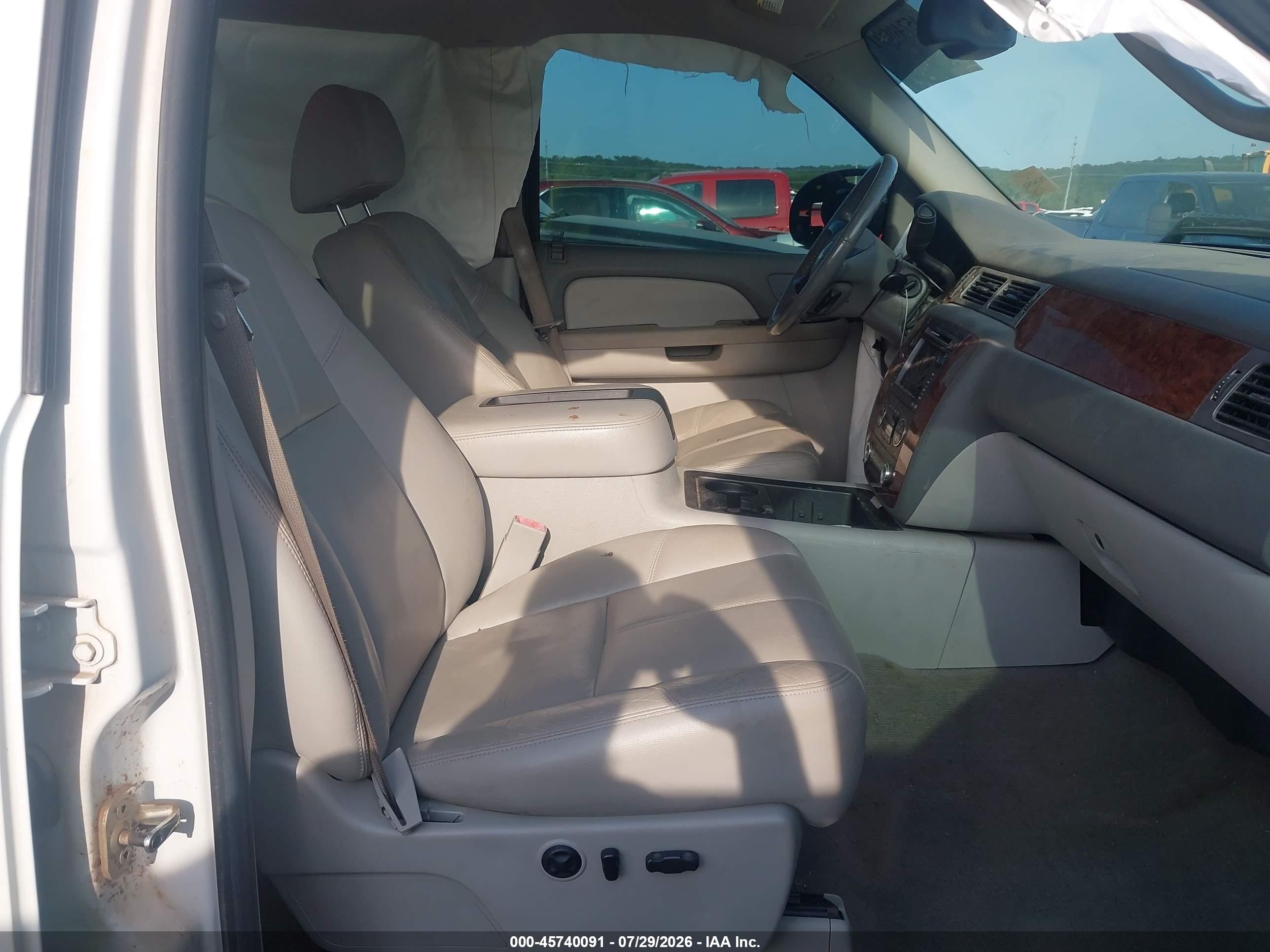 2008 Chevrolet Silverado 1500 Ltz White vin: 3GCEK13M98G166612