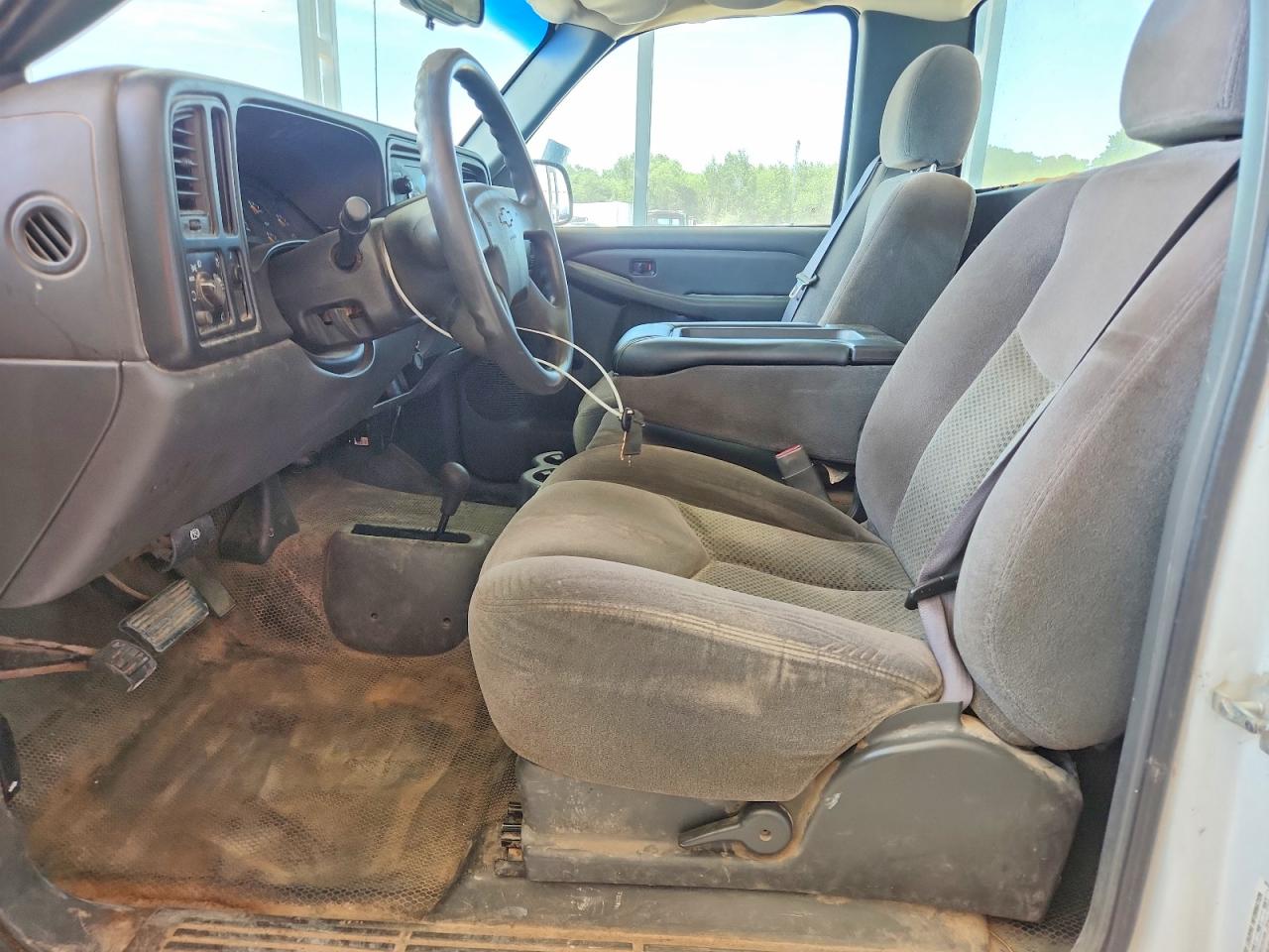 2006 Chevrolet 1502 White vin: 3GCEK14V56G182018