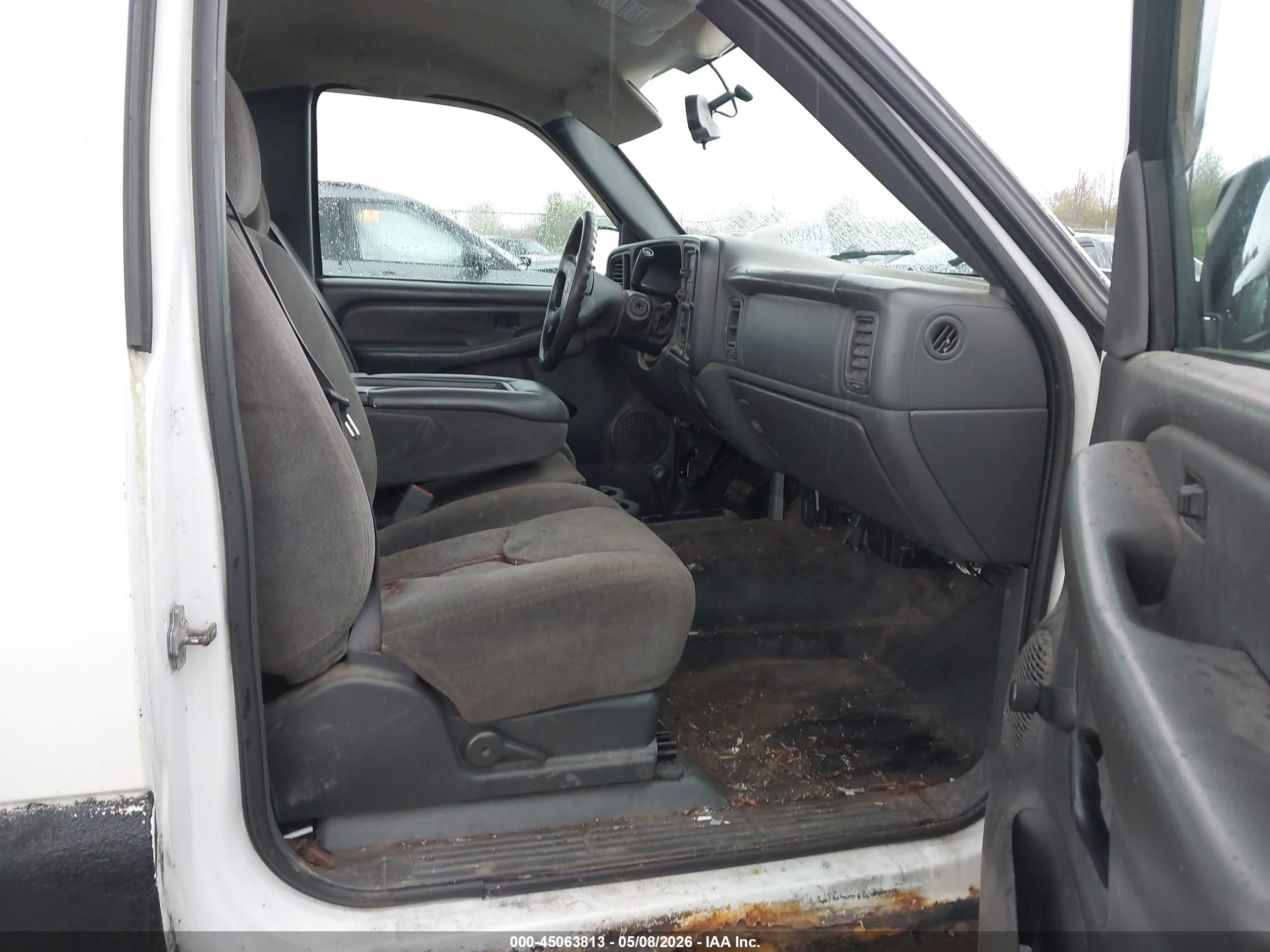 2006 Chevrolet Silverado 1500 Work Truck White vin: 3GCEK14V86G206151