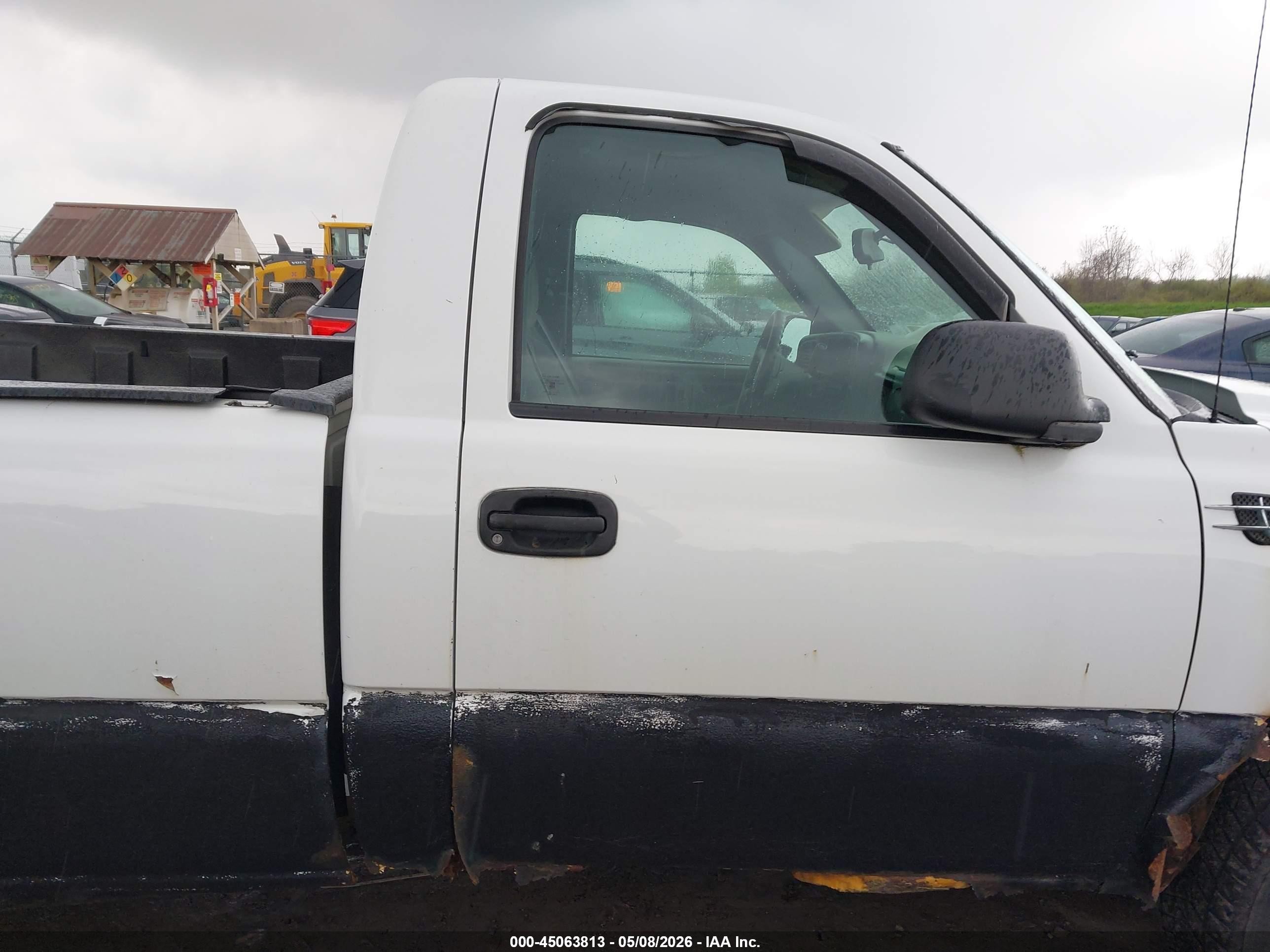 2006 Chevrolet Silverado 1500 Work Truck White vin: 3GCEK14V86G206151
