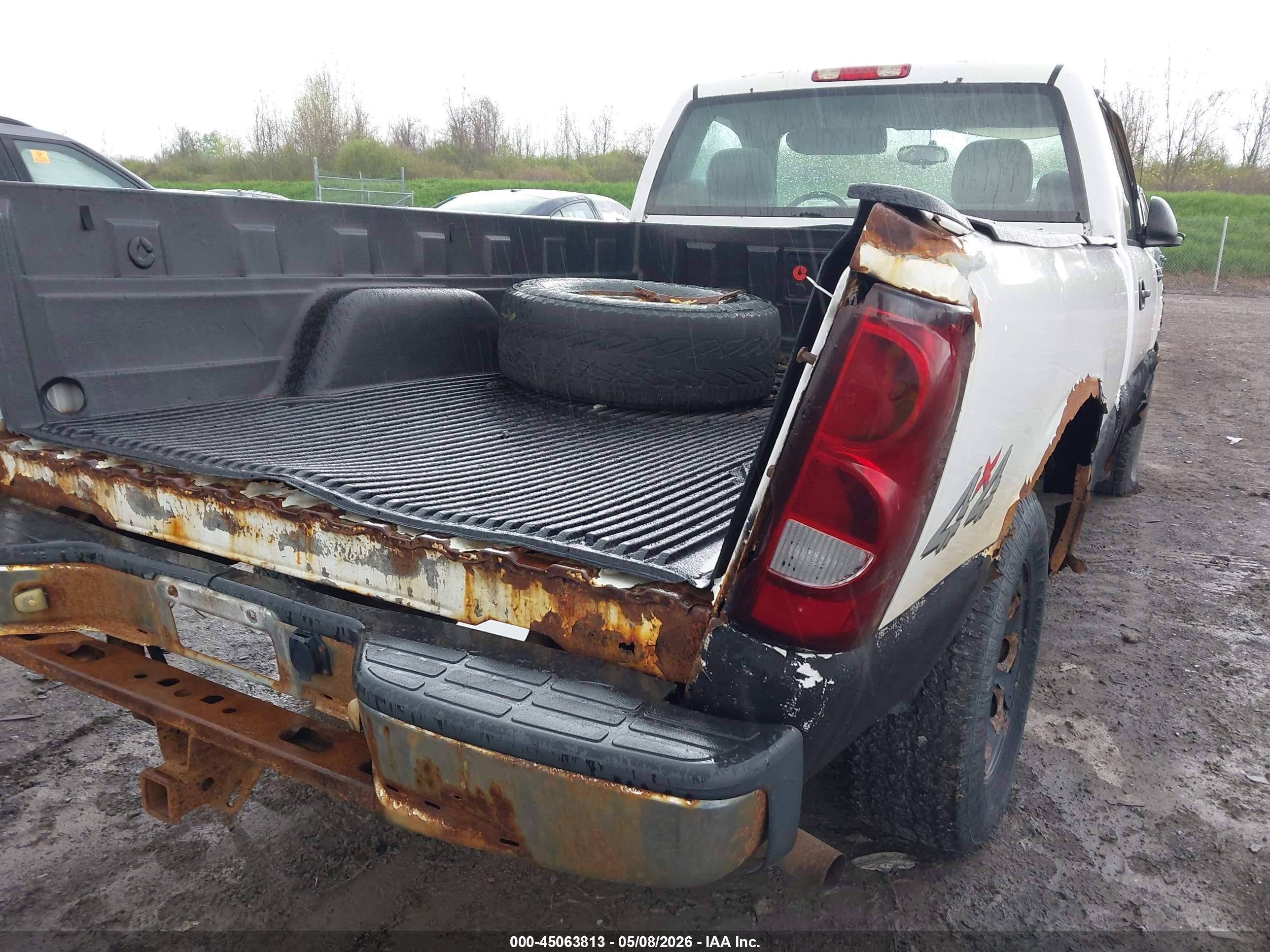 2006 Chevrolet Silverado 1500 Work Truck White vin: 3GCEK14V86G206151