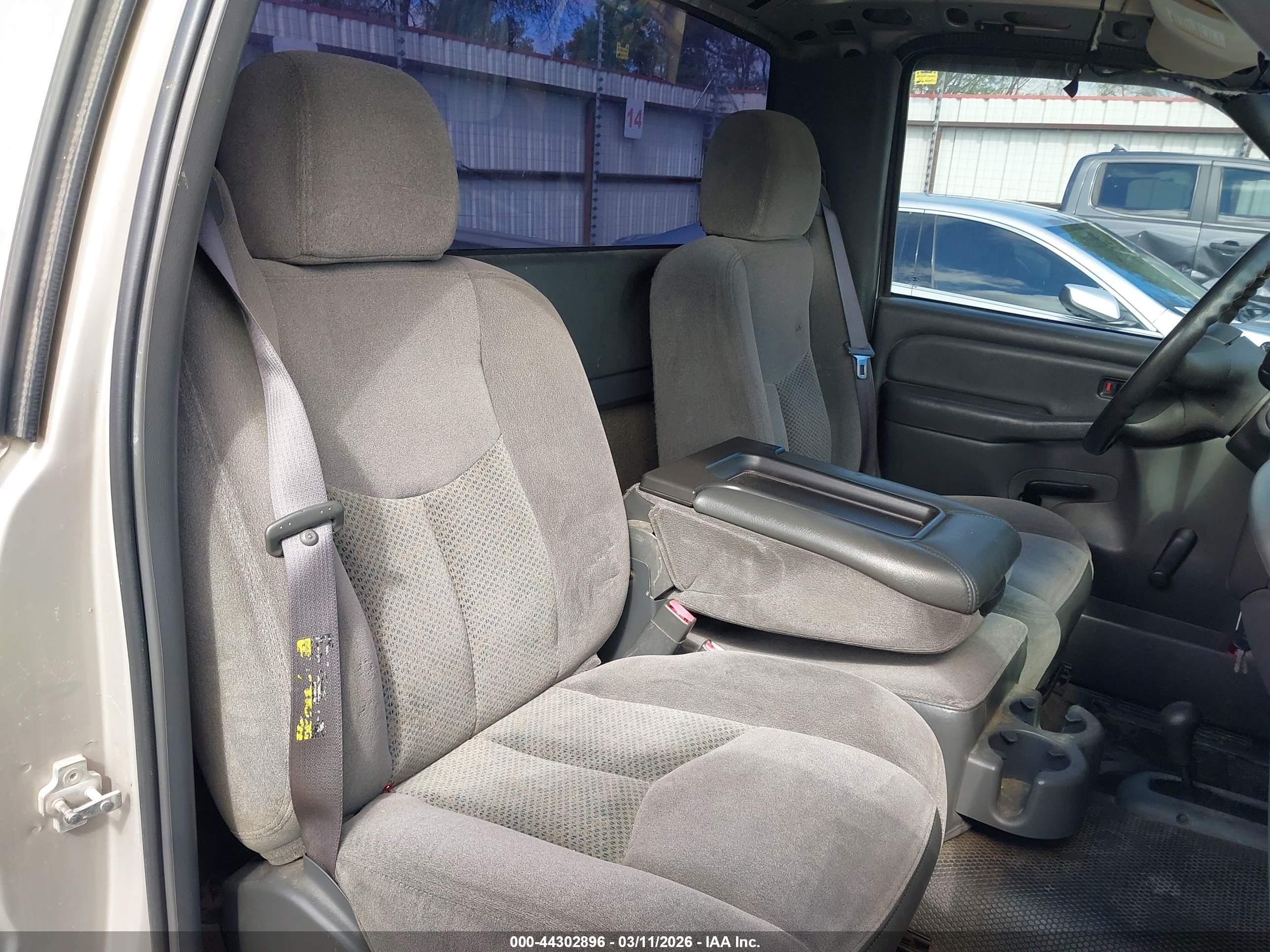 2006 Chevrolet Silverado 1500 Work Truck Beige vin: 3GCEK14V86G213021