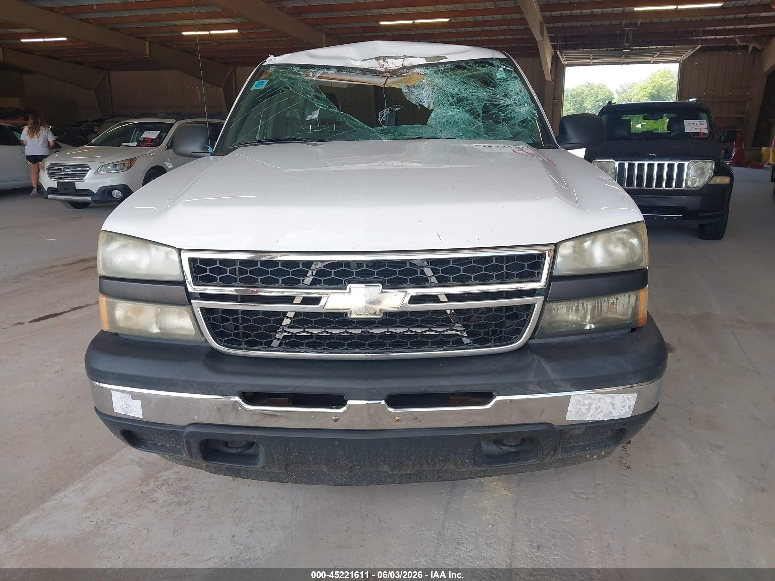 2006 Chevrolet Silverado 1500 Work Truck White vin: 3GCEK14X66G265099