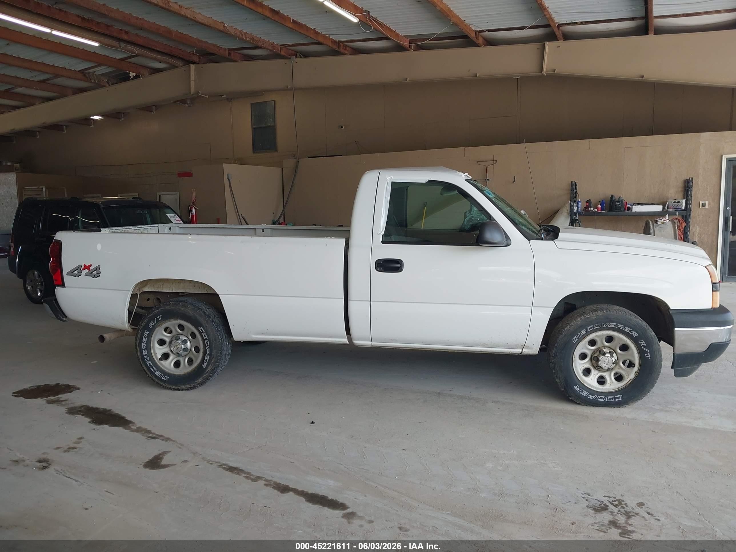 2006 Chevrolet Silverado 1500 Work Truck White vin: 3GCEK14X66G265099