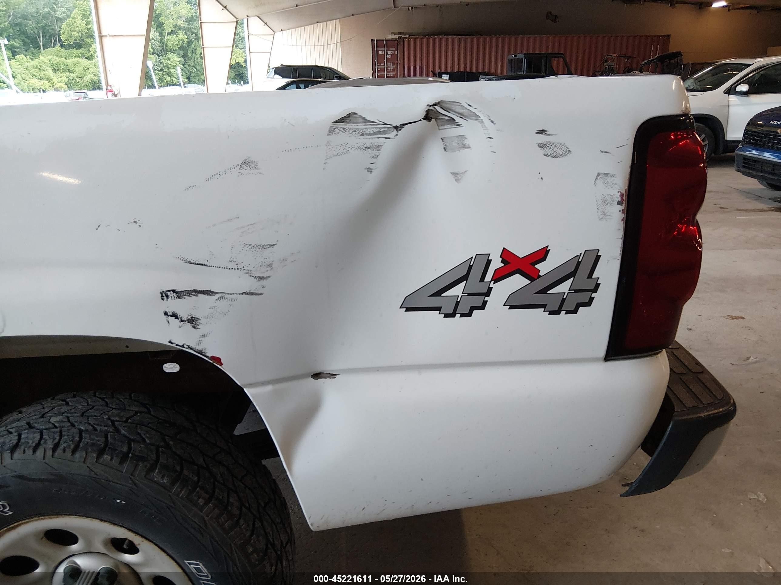 2006 Chevrolet Silverado 1500 Work Truck White vin: 3GCEK14X66G265099