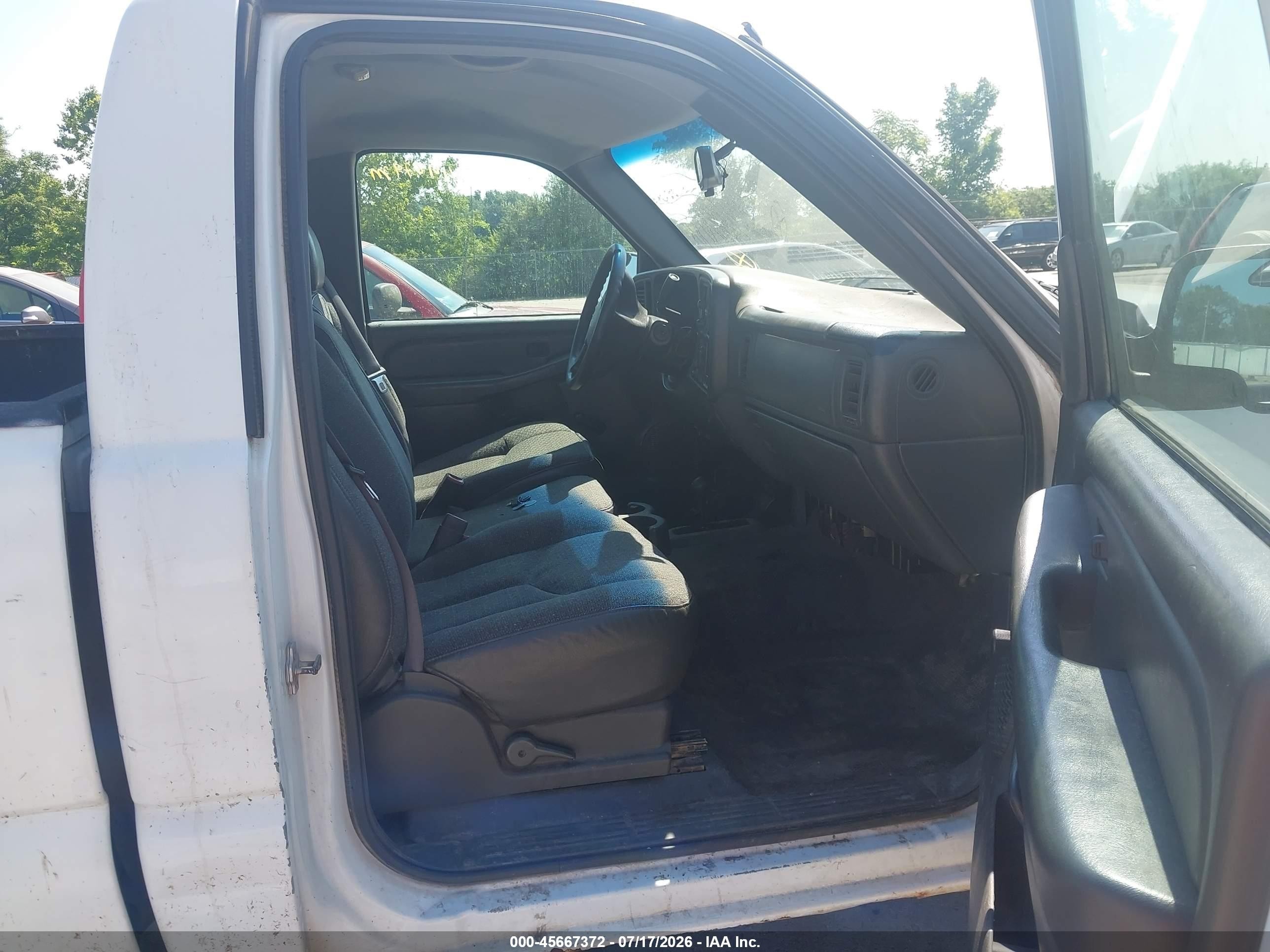 2006 Chevrolet Silverado 1500 Work Truck White vin: 3GCEK14Z96G198337