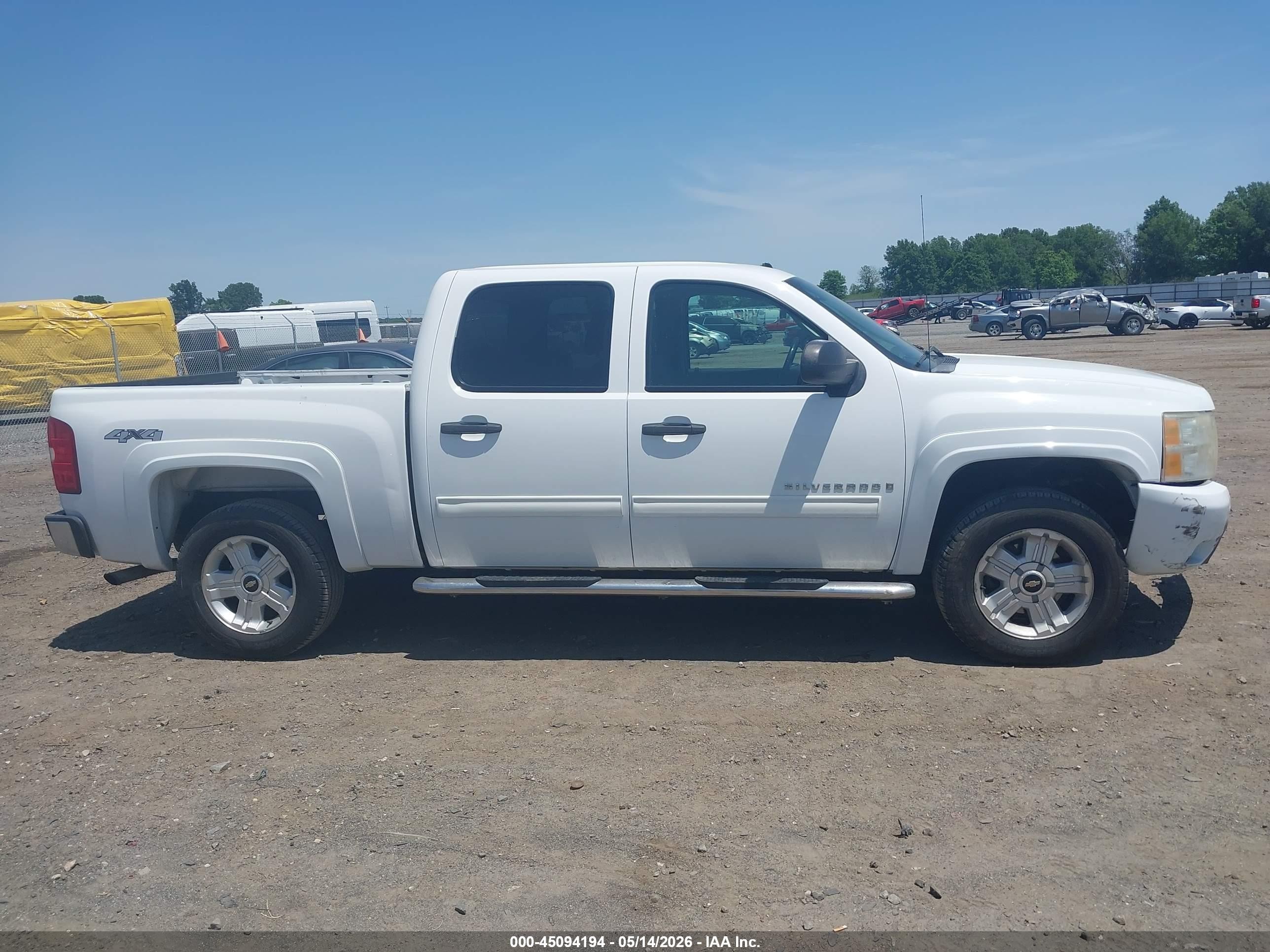 2009 Chevrolet Silverado 1500 Lt White vin: 3GCEK23319G165792