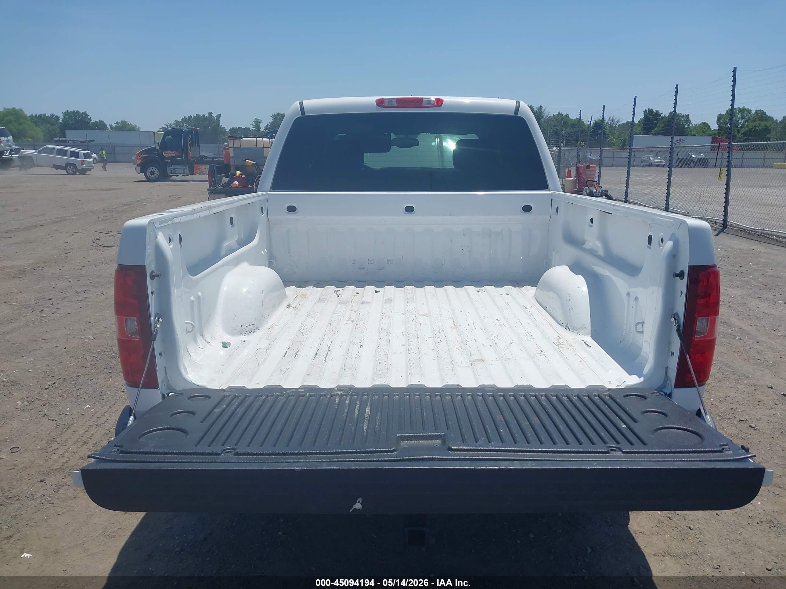 2009 Chevrolet Silverado 1500 Lt White vin: 3GCEK23319G165792