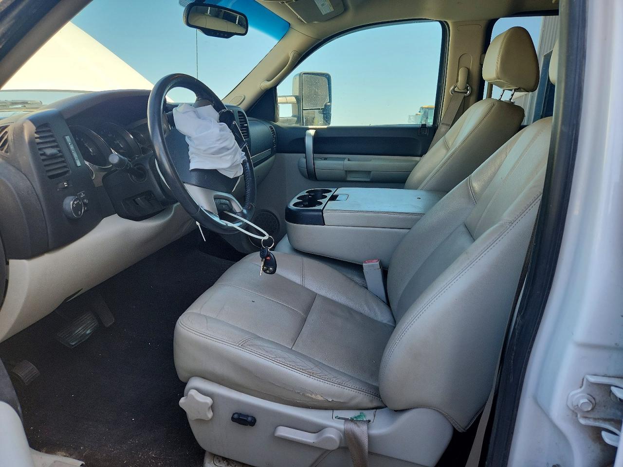 2009 Chevrolet Silverado K1500 Lt White vin: 3GCEK23389G272502