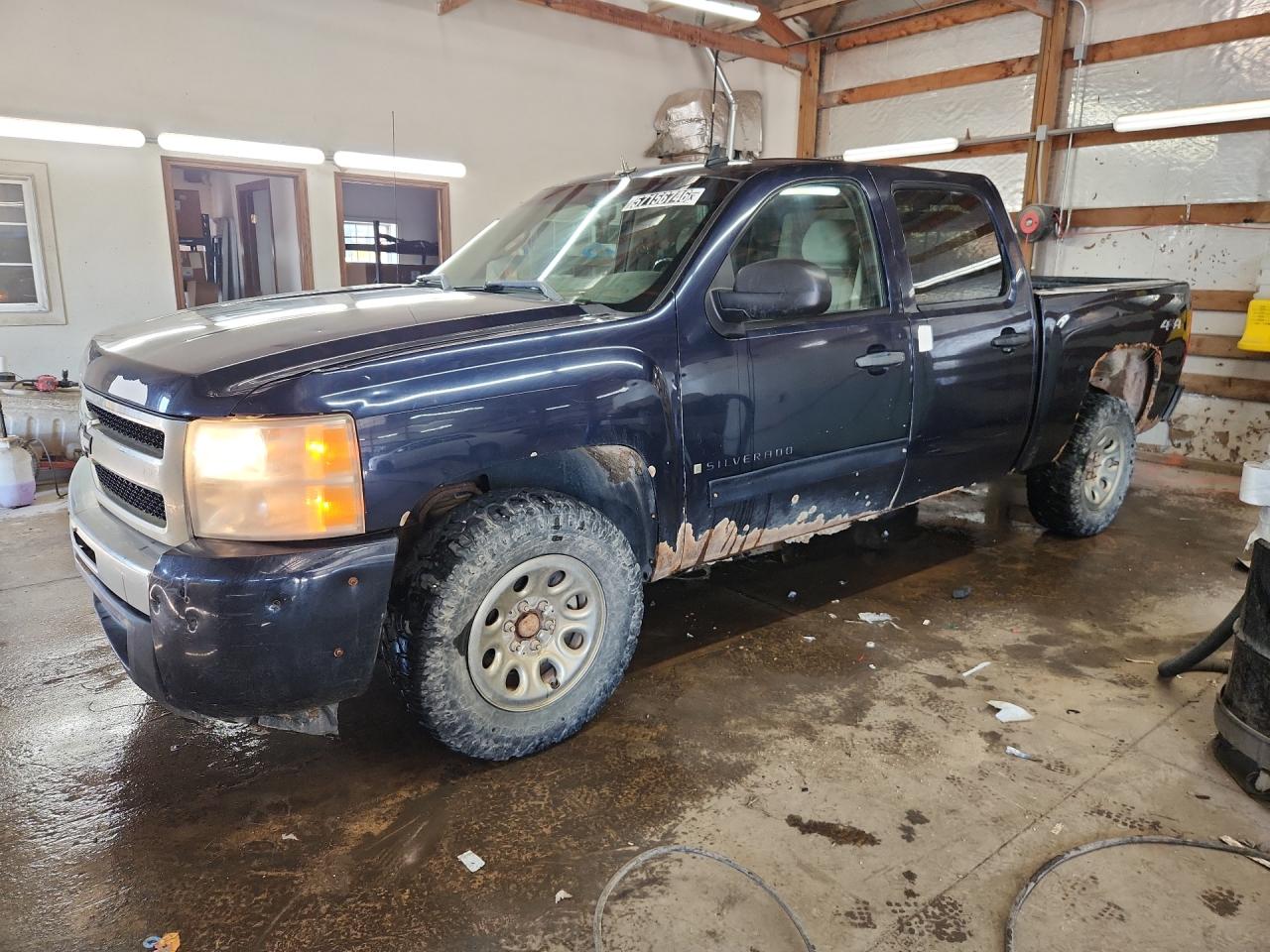 2009 Chevrolet Silverado K1500 Lt Blue vin: 3GCEK23C69G219443 Damage: Left Front Fender, Dent(S) W/ Paint Dmg, > 12 Inches