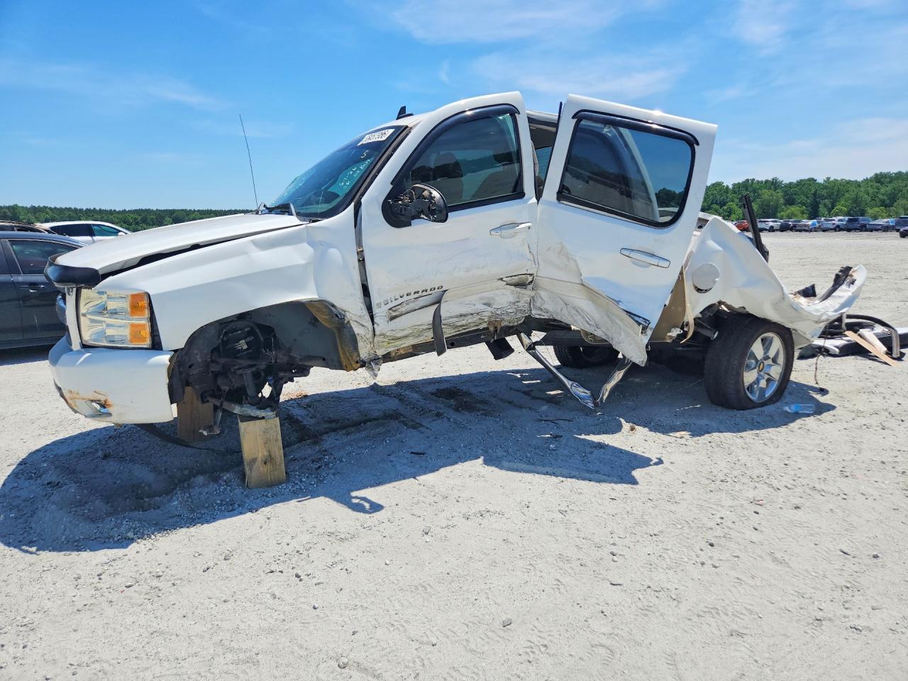 2009 Chevrolet Silverado K1500 Ltz White vin: 3GCEK33309G271947