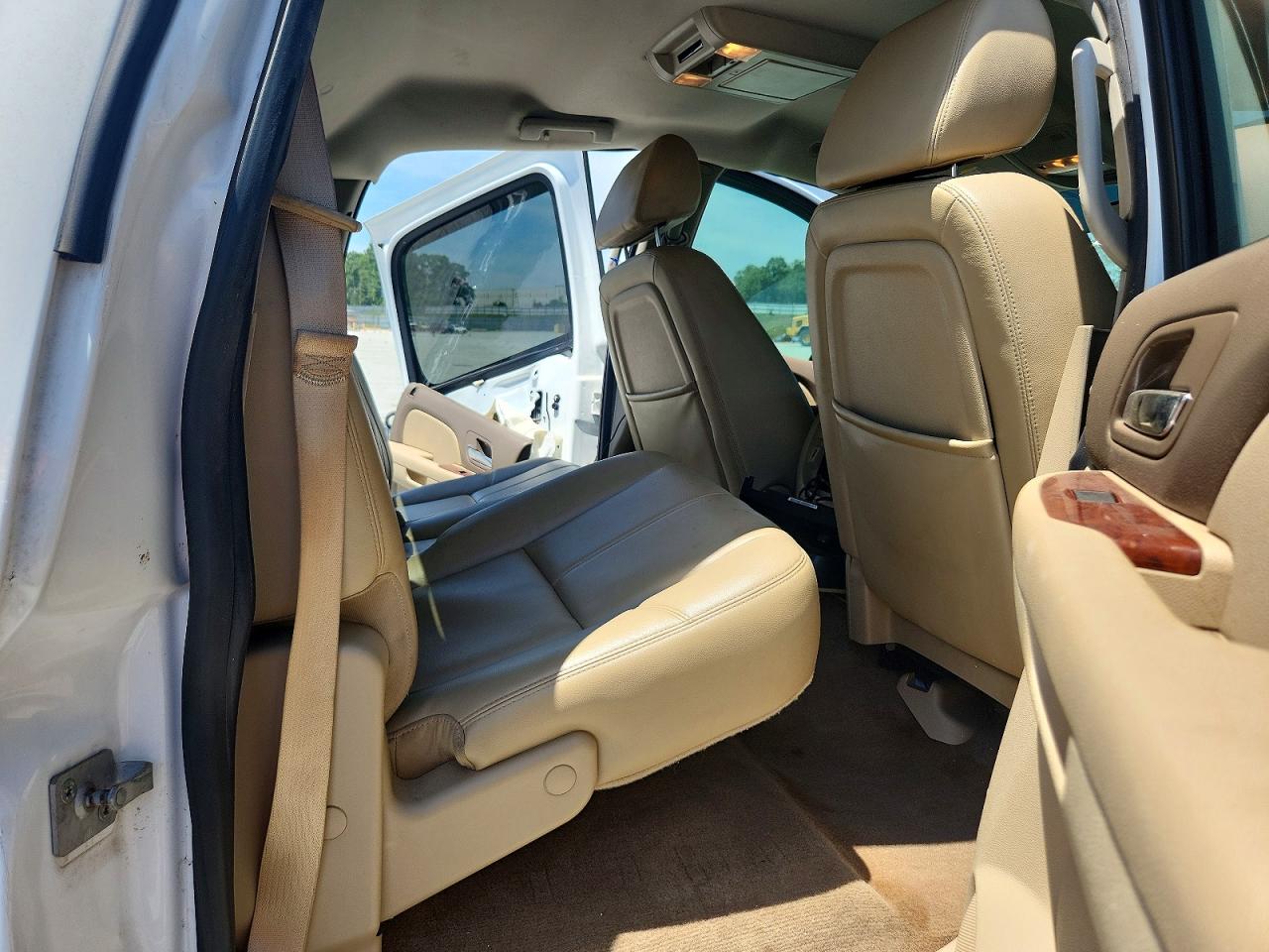 2009 Chevrolet Silverado K1500 Ltz White vin: 3GCEK33309G271947