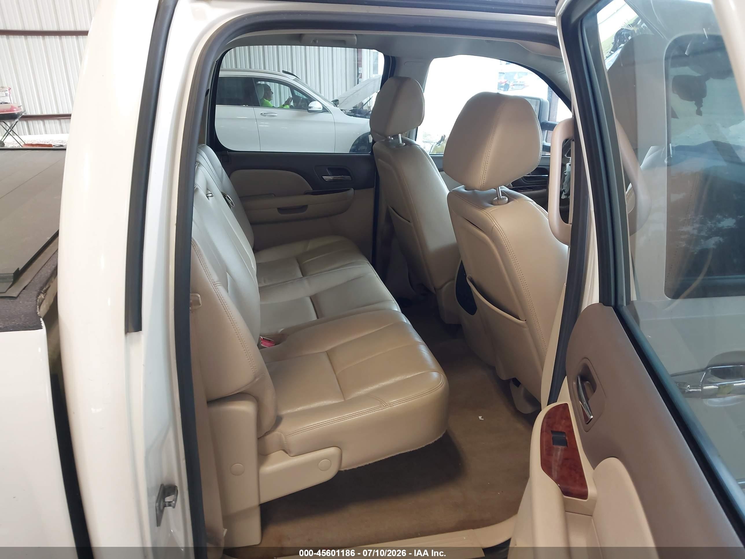 2009 Chevrolet Silverado 1500 Ltz White vin: 3GCEK33369G159055