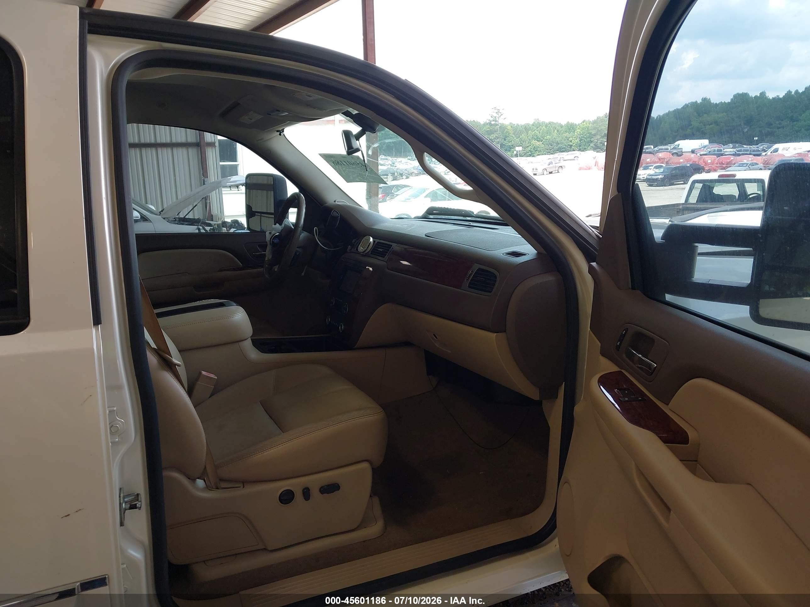 2009 Chevrolet Silverado 1500 Ltz White vin: 3GCEK33369G159055