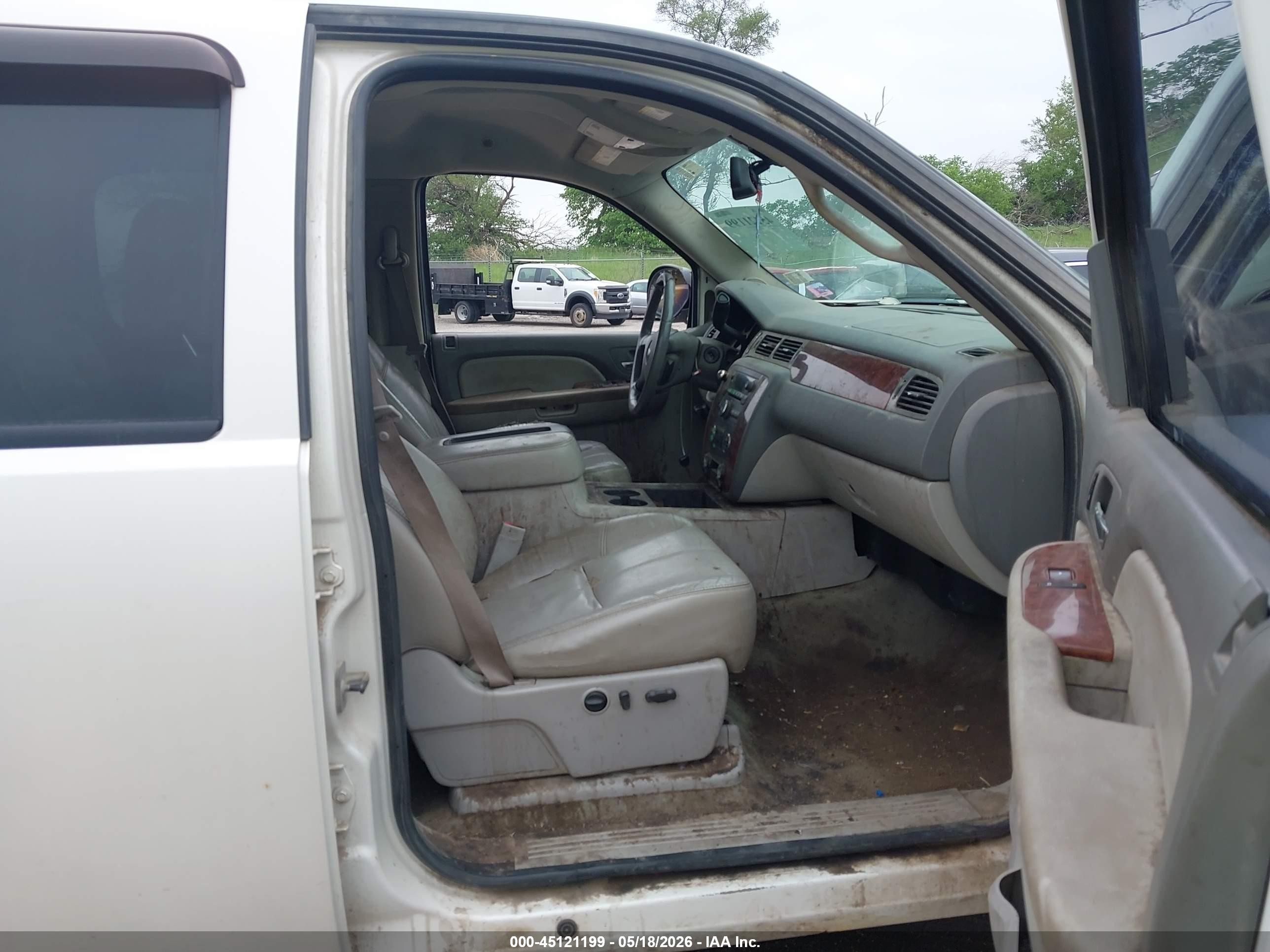 2009 Chevrolet Silverado 1500 Ltz White vin: 3GCEK33389G236847
