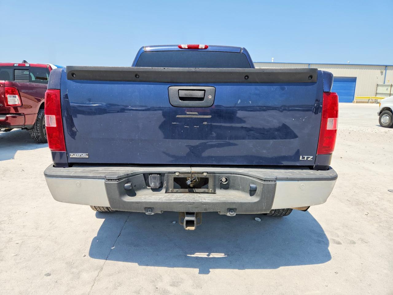 2009 Chevrolet Silverado K1500 Ltz Синий vin: 3GCEK33399G236582