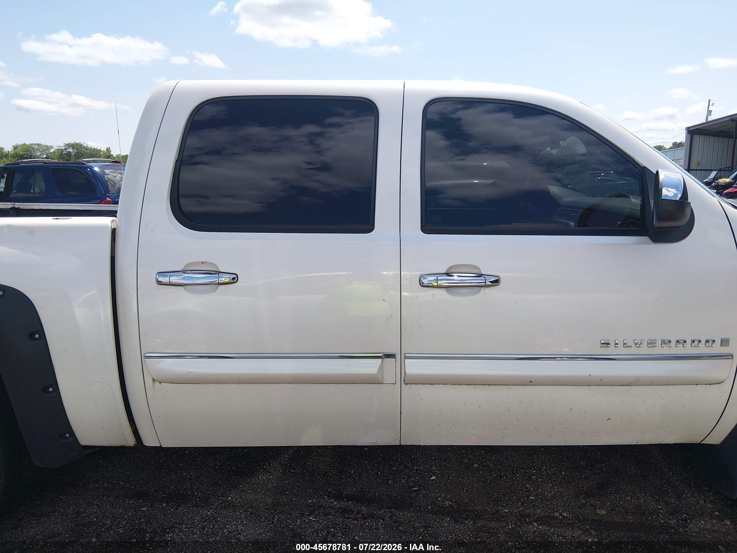 2009 Chevrolet Silverado 1500 Ltz White vin: 3GCEK33399G251311