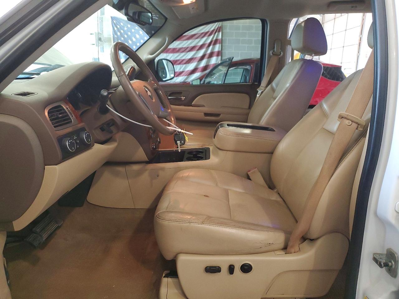 2009 Chevrolet Silverado K1500 Ltz White vin: 3GCEK33M09G125489