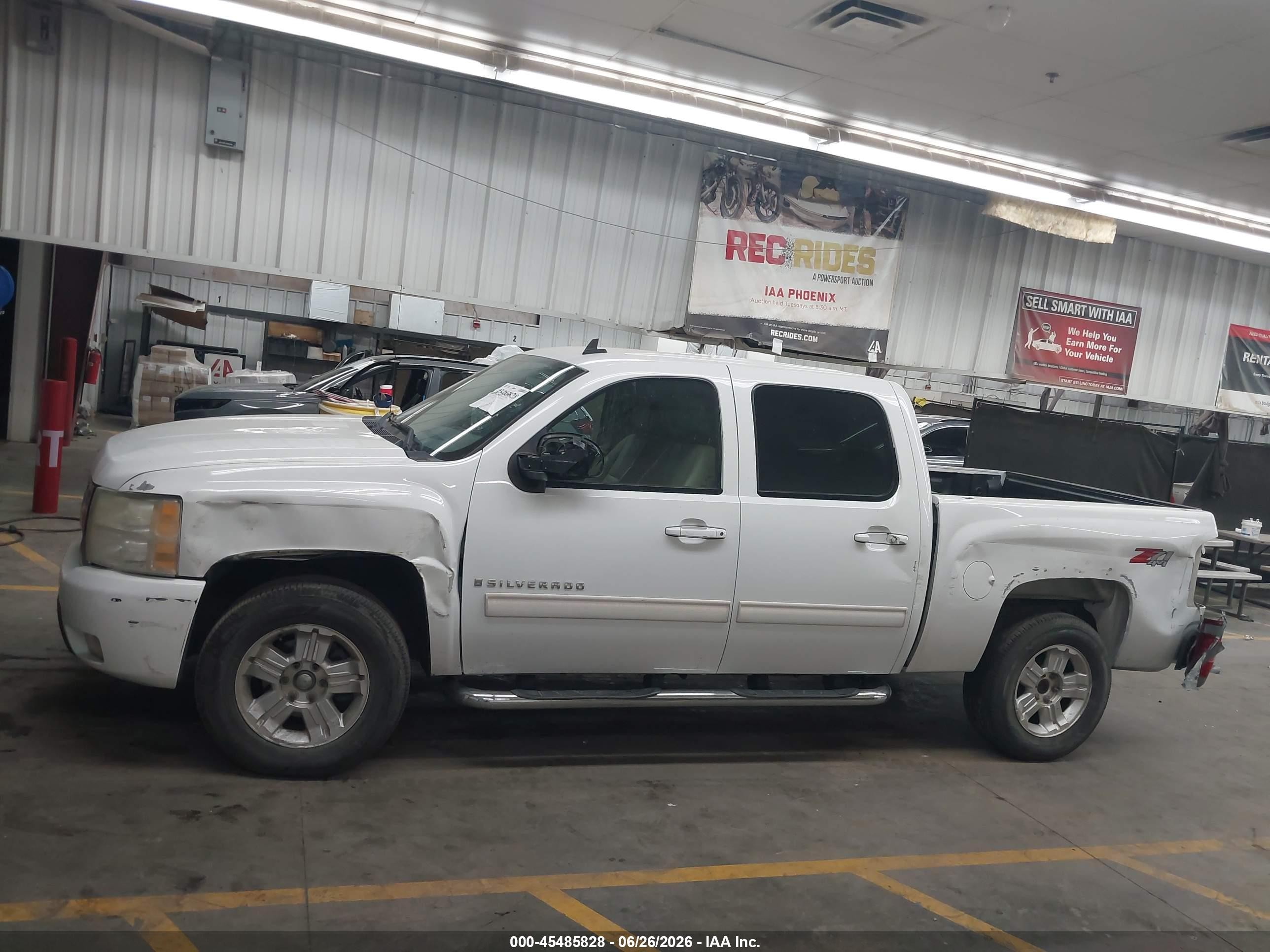 2009 Chevrolet Silverado 1500 Ltz White vin: 3GCEK33M39G102448