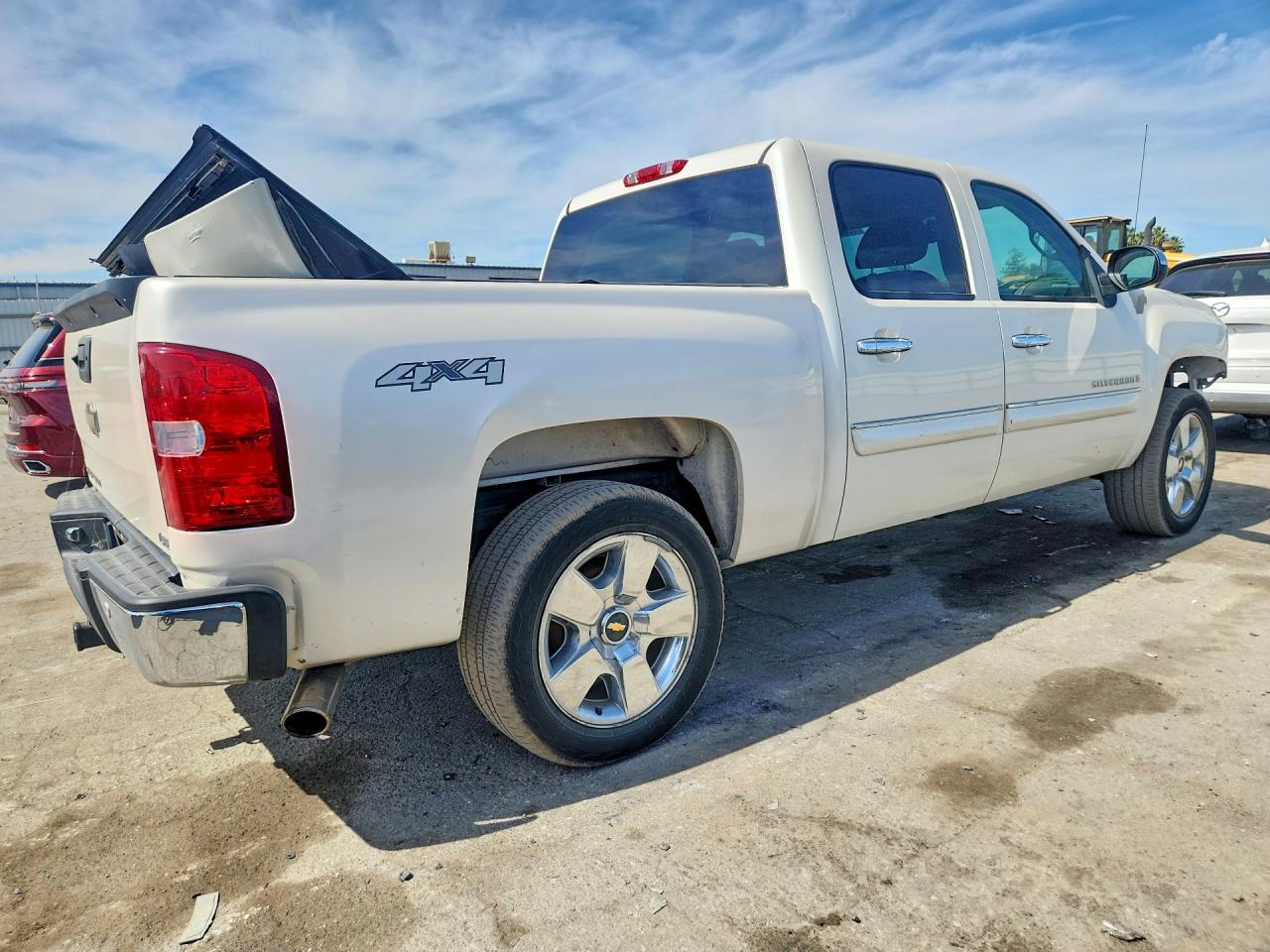 2009 Chevrolet Silverado K1500 Ltz White vin: 3GCEK33M79G238596
