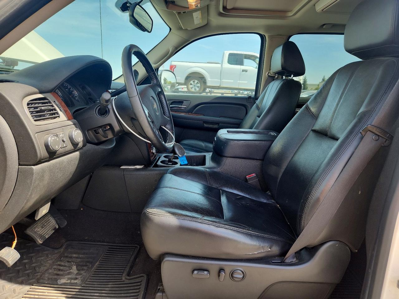 2009 Chevrolet Silverado K1500 Ltz White vin: 3GCEK33M79G238596