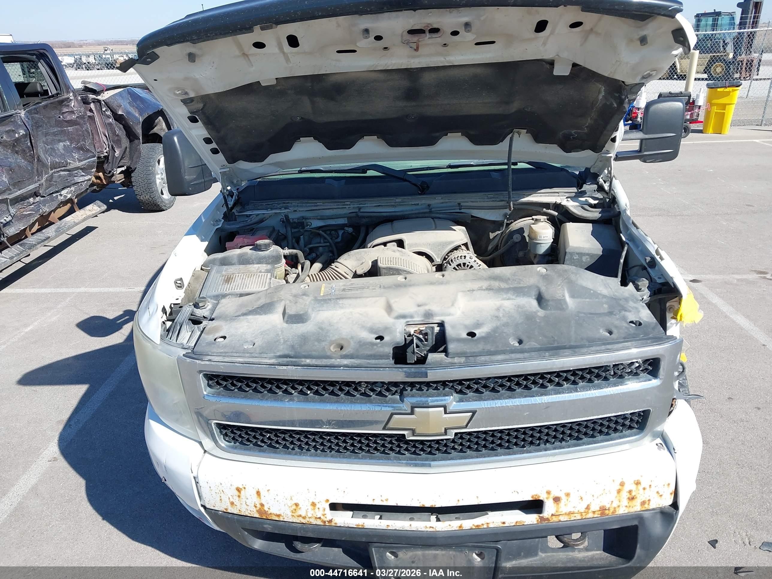 2009 Chevrolet Silverado 1500 Ltz Белый vin: 3GCFK332X9G289660