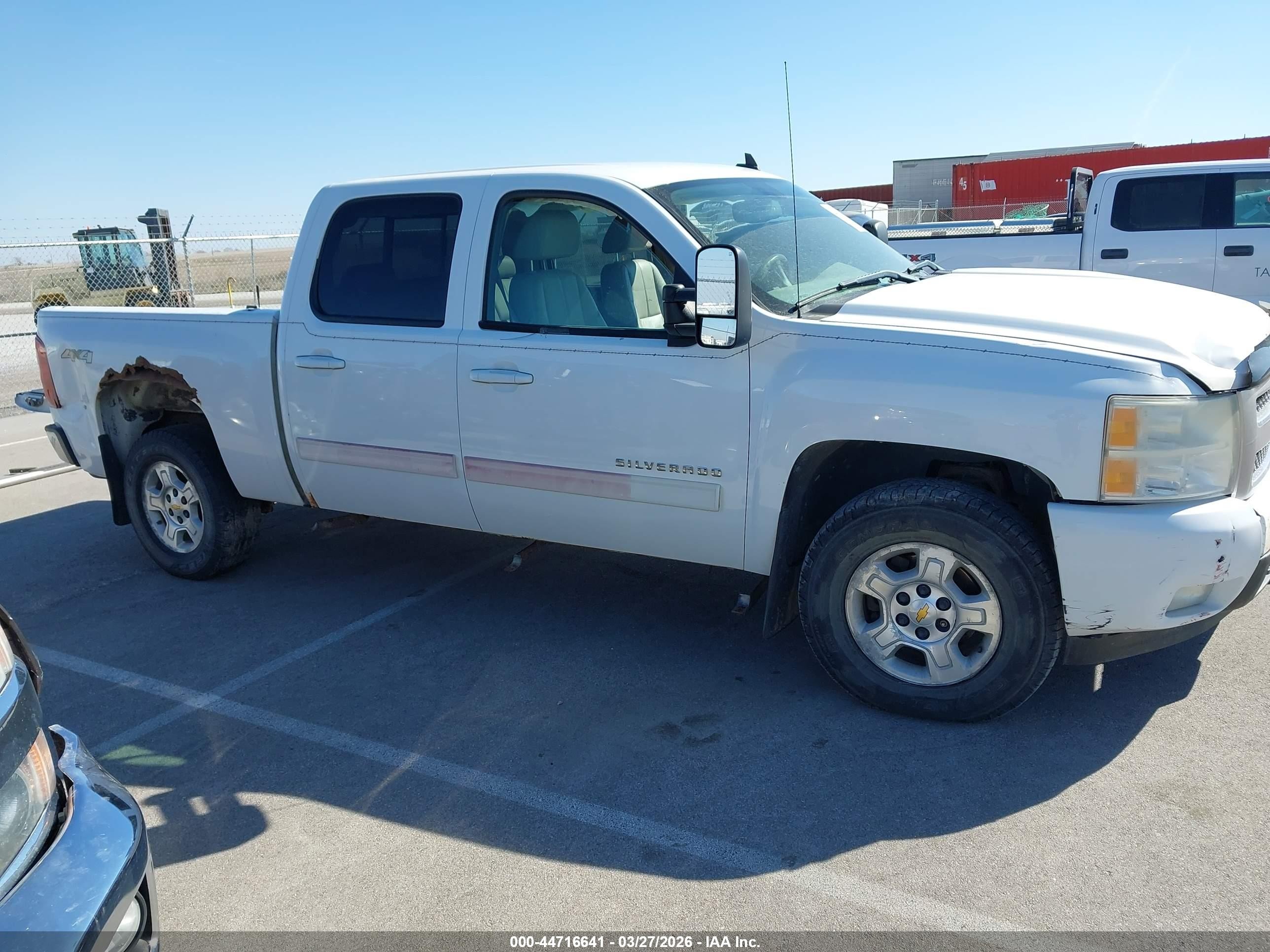 2009 Chevrolet Silverado 1500 Ltz Белый vin: 3GCFK332X9G289660