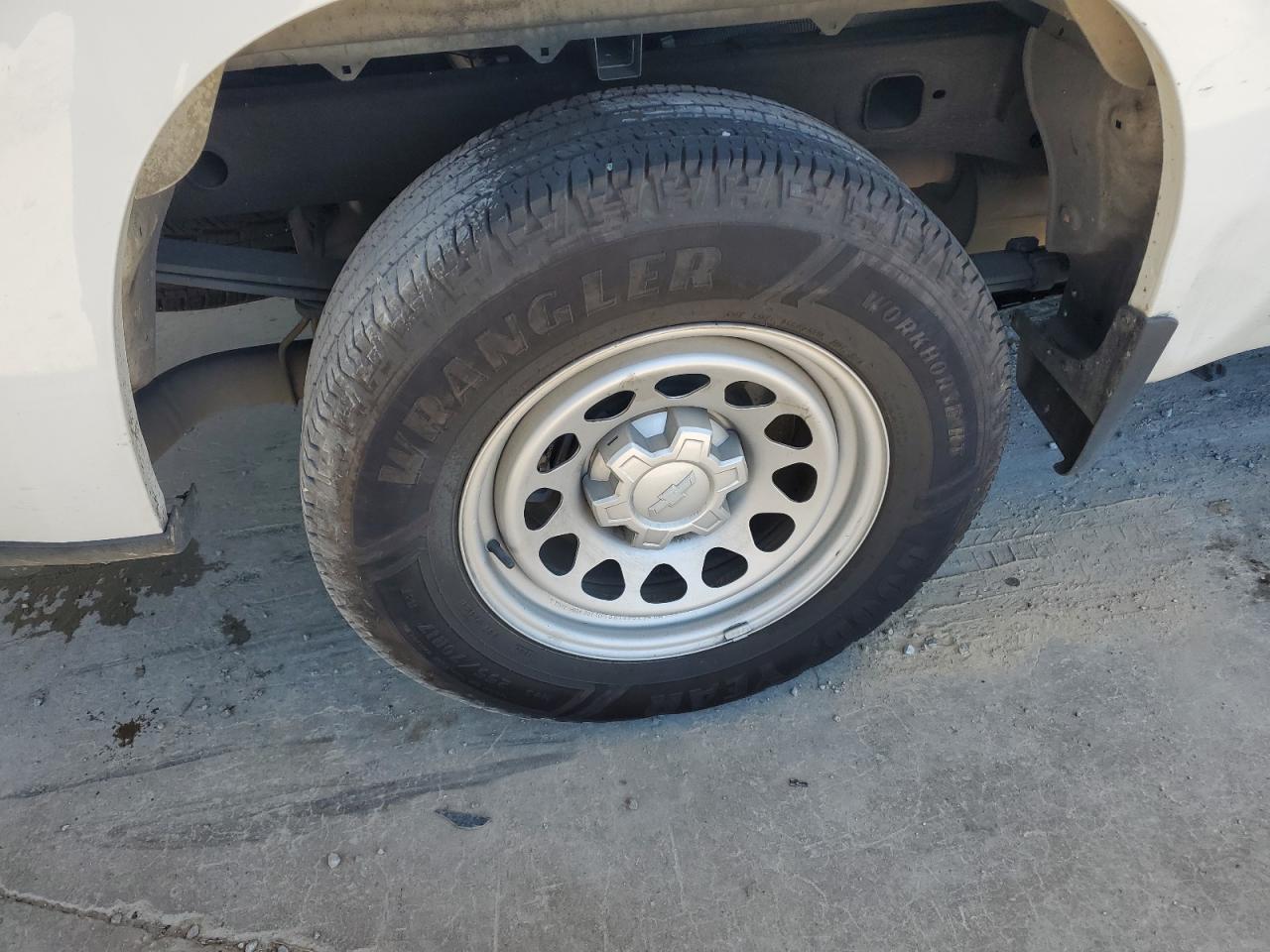 2023 Chevrolet Silverado C1500 White vin: 3GCNAAEK2PG338718 Damage: Left Rear Wheel, Multiple Scratches Light, 4
