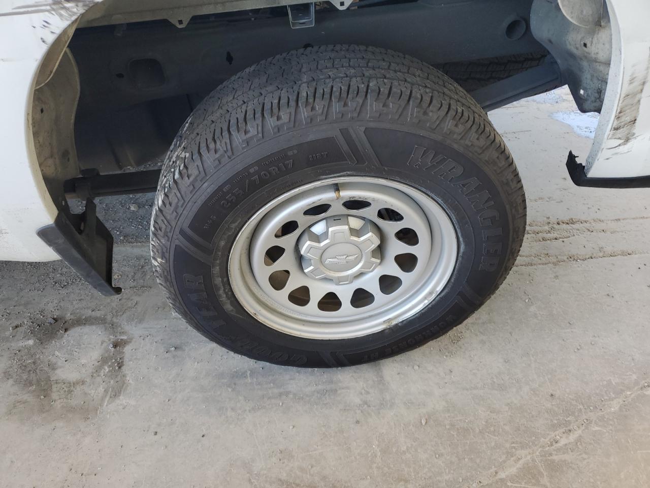 2023 Chevrolet Silverado C1500 White vin: 3GCNAAEK2PG338718 Damage: Right Rear Wheel, Multiple Scratches Light, 5