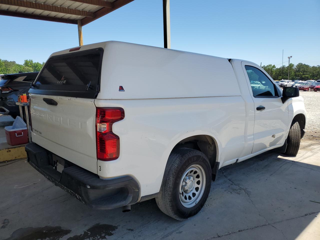 2023 Chevrolet Silverado C1500 White vin: 3GCNAAEK2PG338718 Damage: Right Bed Side, Chipped, 10 Or More