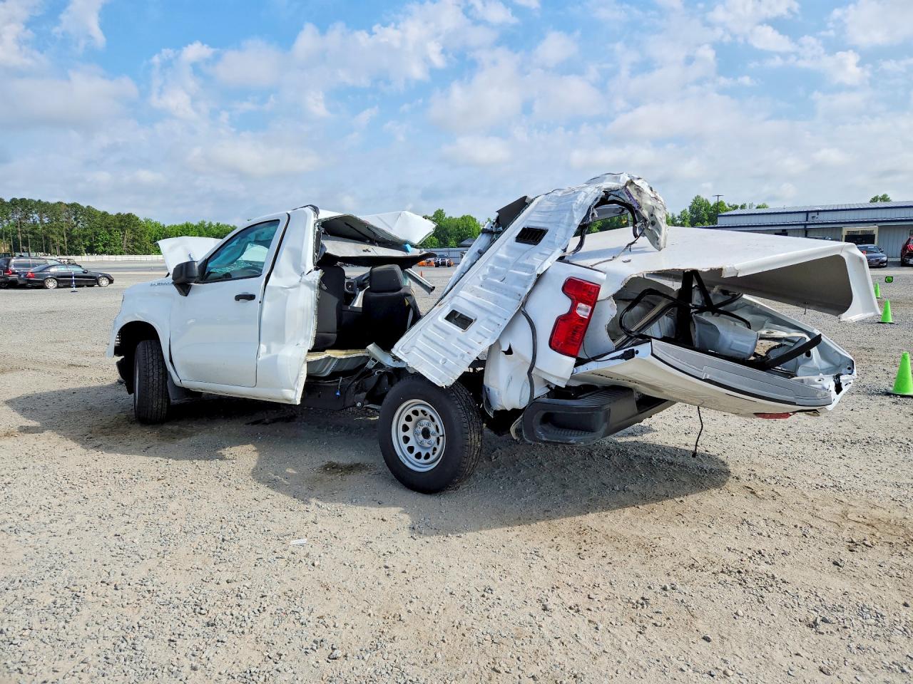 2026 Chevrolet Silverado C1500 White vin: 3GCNAAEK4TG225931