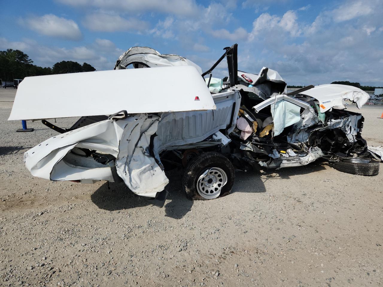 2026 Chevrolet Silverado C1500 White vin: 3GCNAAEK4TG225931 Damage: Right Rear Wheel, Broken, Replacement Required