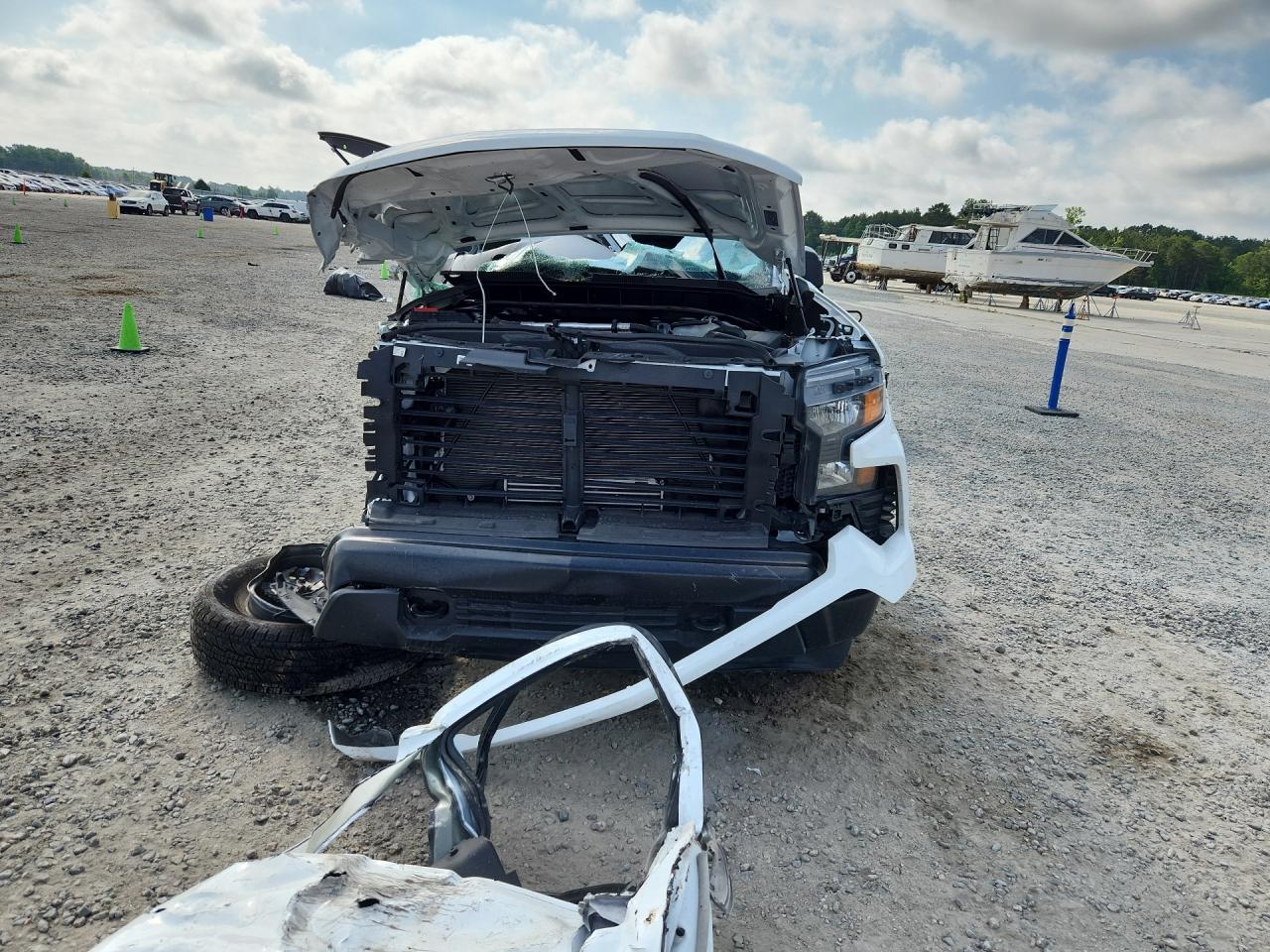 2026 Chevrolet Silverado C1500 White vin: 3GCNAAEK4TG225931 Damage: Front Bumper Cover Upper, Broken, Replacement Required
