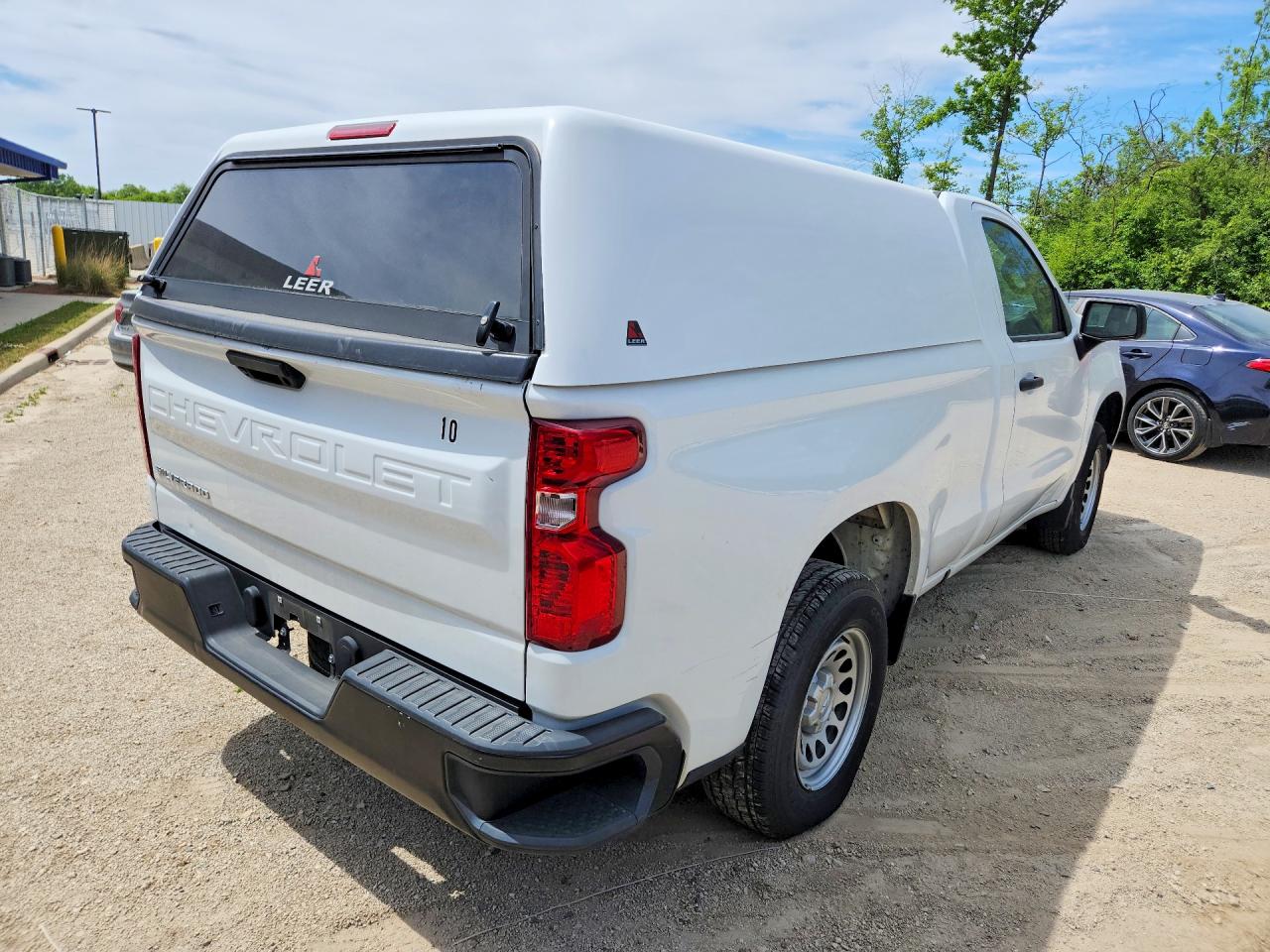 2023 Chevrolet Silverado C1500 Белый vin: 3GCNAAEK6PG346188