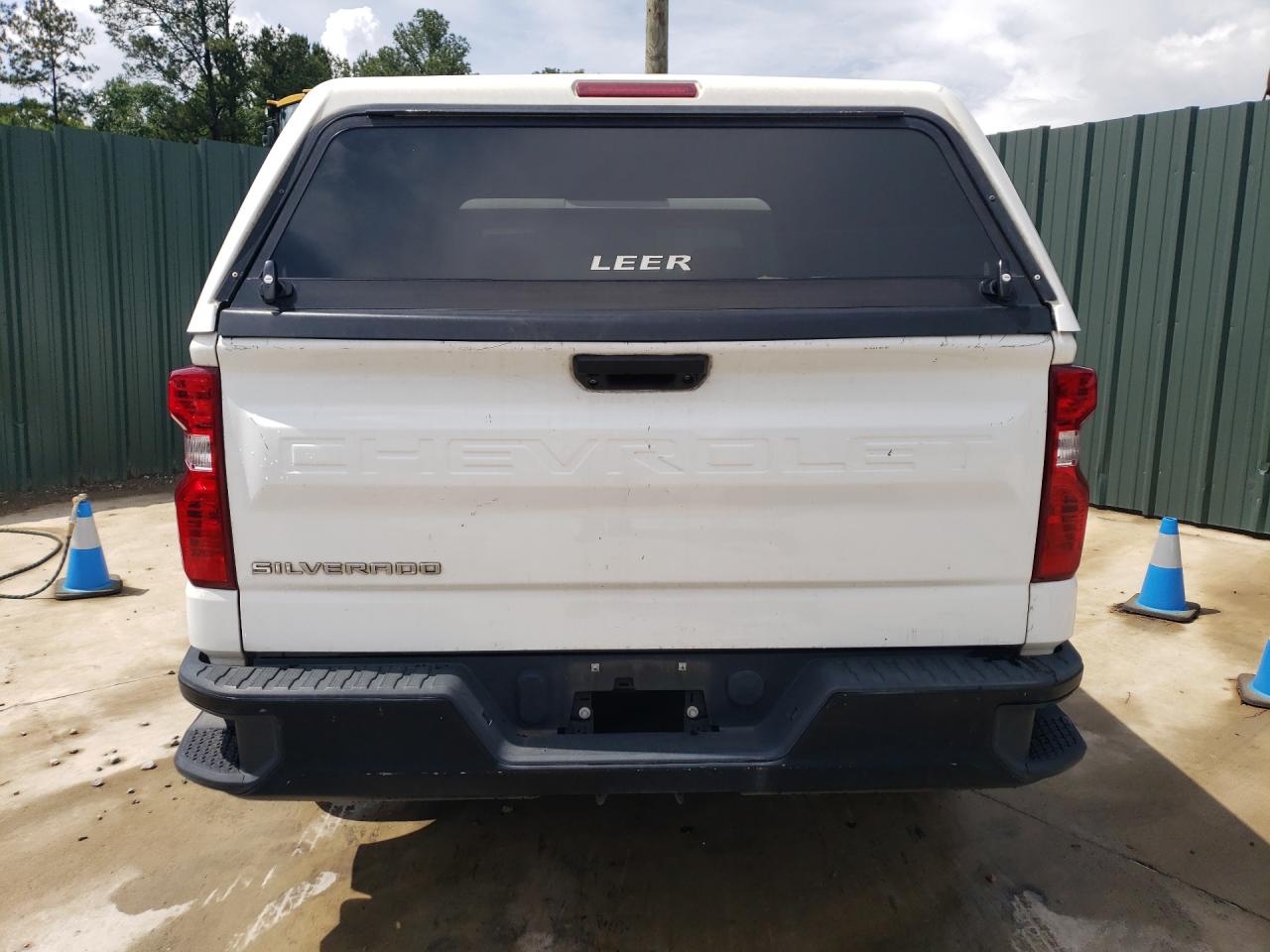 2023 Chevrolet Silverado C1500 White vin: 3GCNAAEK9PG337517 Damage: Rear Metal Bumper Painted, Dent(S) W/No Paint Dmg, < 1/8 Inch