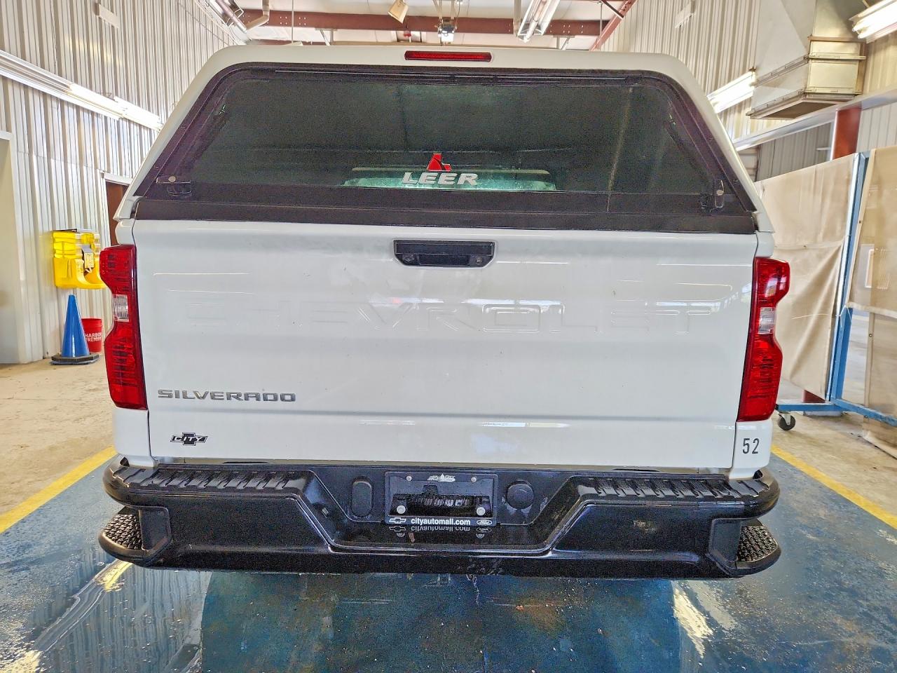 2026 Chevrolet Silverado C1500 White vin: 3GCNAAEKXTG225352