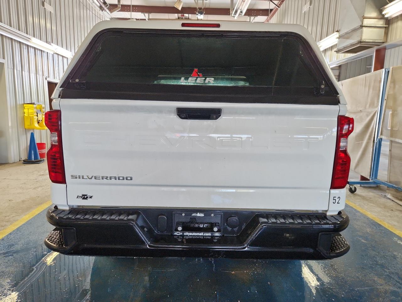 2026 Chevrolet Silverado C1500 White vin: 3GCNAAEKXTG225352 Damage: Tonneau Cover, Aftermarket, Acceptable