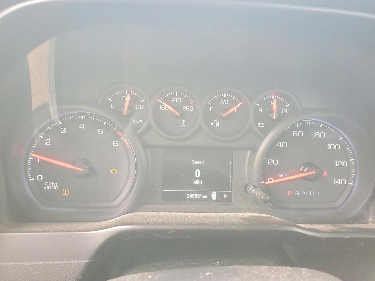 2019 Chevrolet Silverado White vin: 3GCNWAEFXKG187978