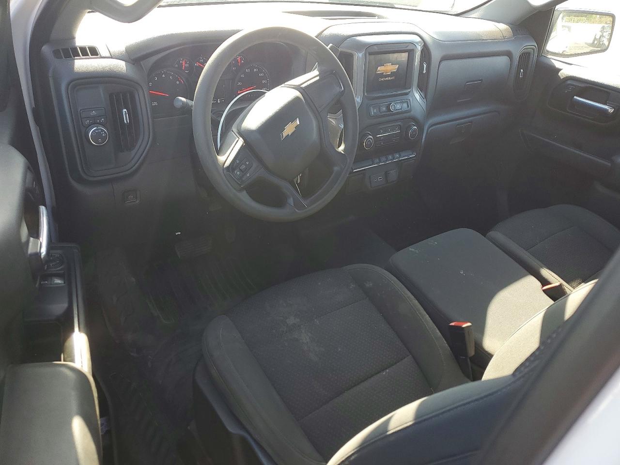 2021 Chevrolet Silverado C1500 White vin: 3GCNWAEFXMG367500