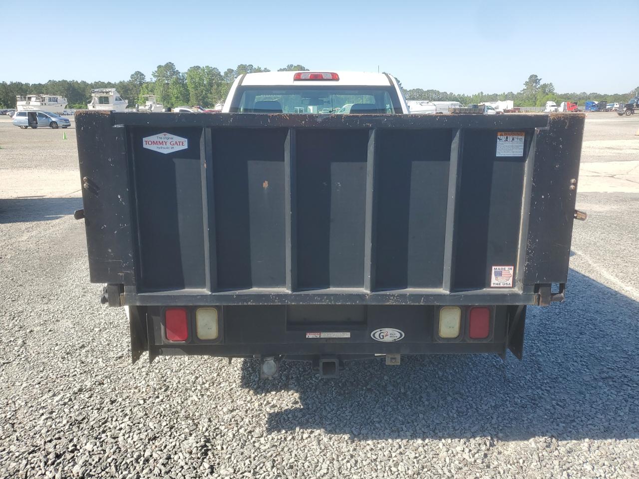 2020 Chevrolet Silverado C1500 White vin: 3GCNWAEH4LG126290 Damage: Lift Gate, Aftermarket, Acceptable