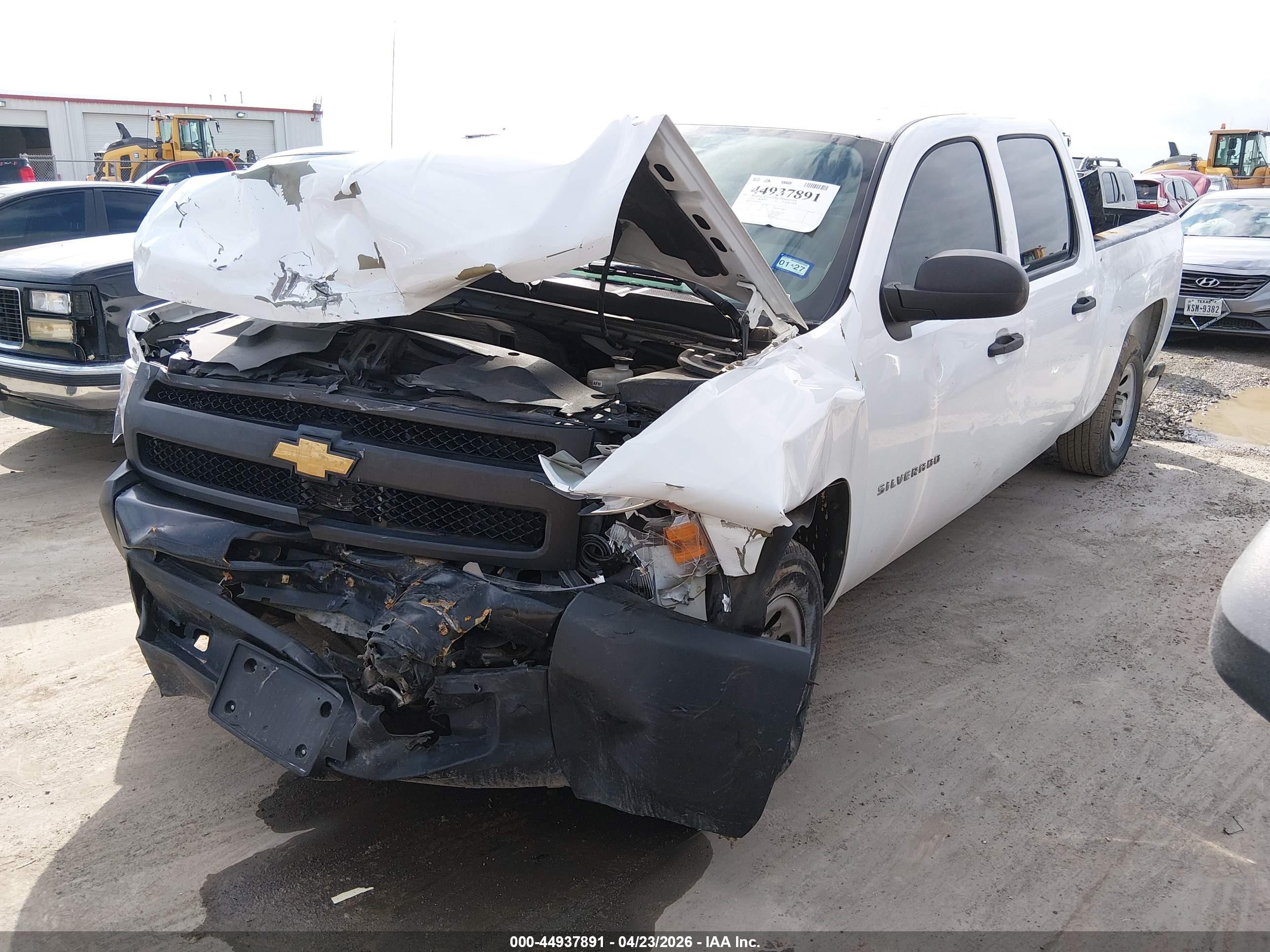 2013 Chevrolet Silverado 1500 Work Truck White vin: 3GCPCPEA2DG268100