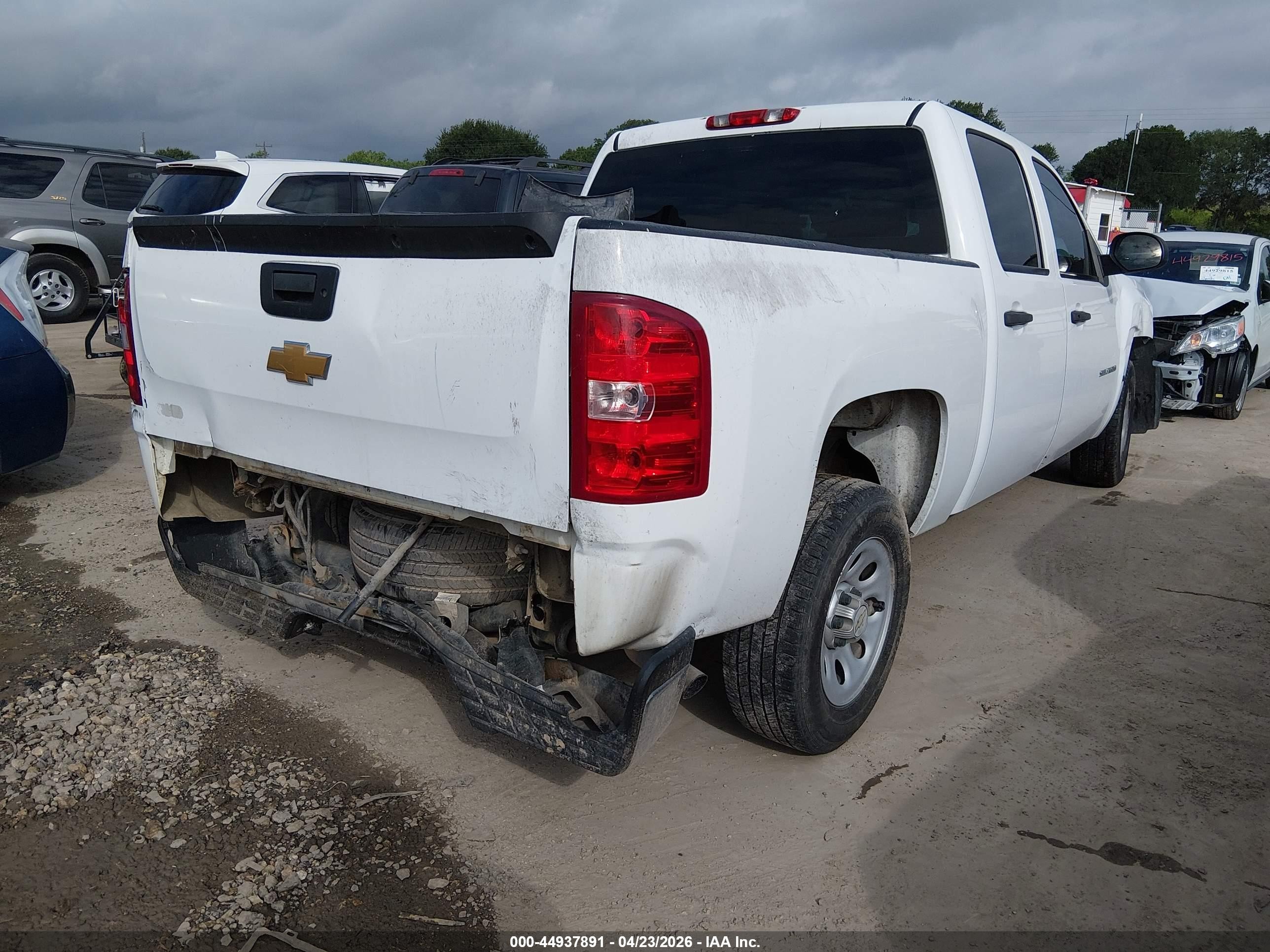2013 Chevrolet Silverado 1500 Work Truck White vin: 3GCPCPEA2DG268100