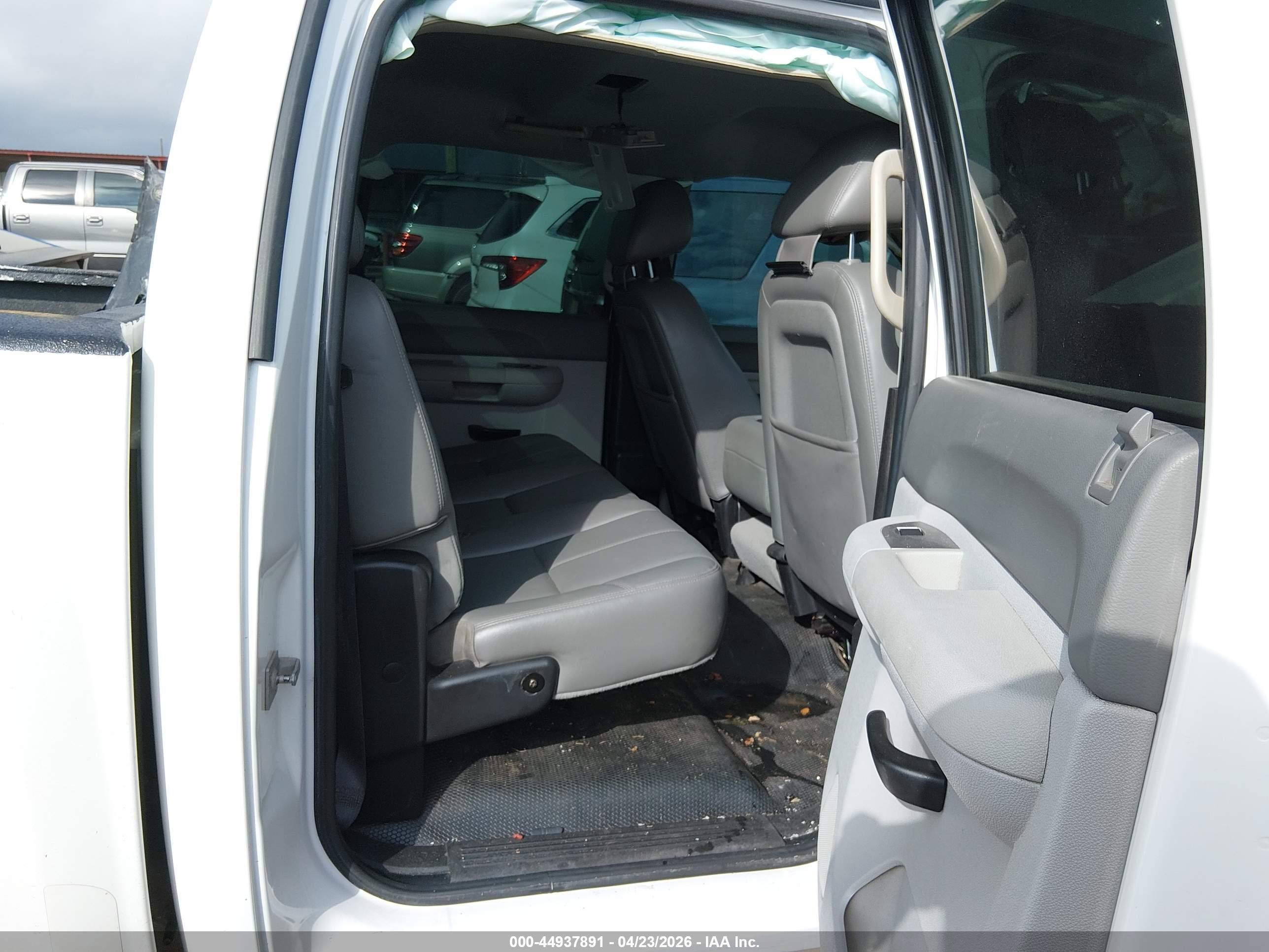2013 Chevrolet Silverado 1500 Work Truck White vin: 3GCPCPEA2DG268100