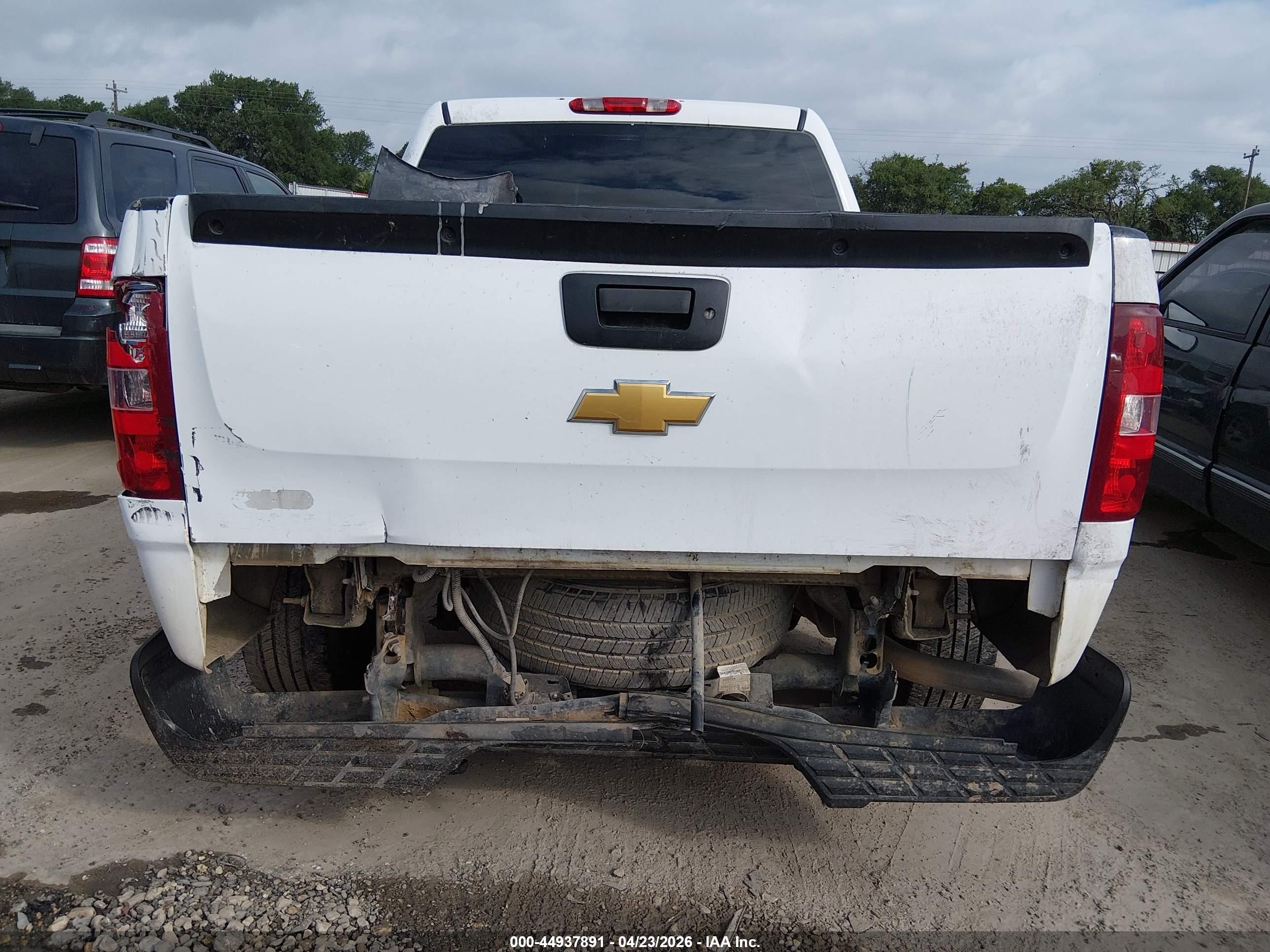 2013 Chevrolet Silverado 1500 Work Truck White vin: 3GCPCPEA2DG268100