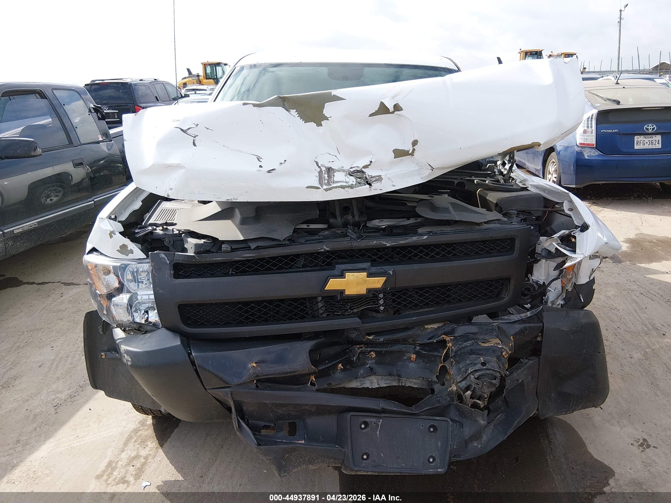 2013 Chevrolet Silverado 1500 Work Truck White vin: 3GCPCPEA2DG268100