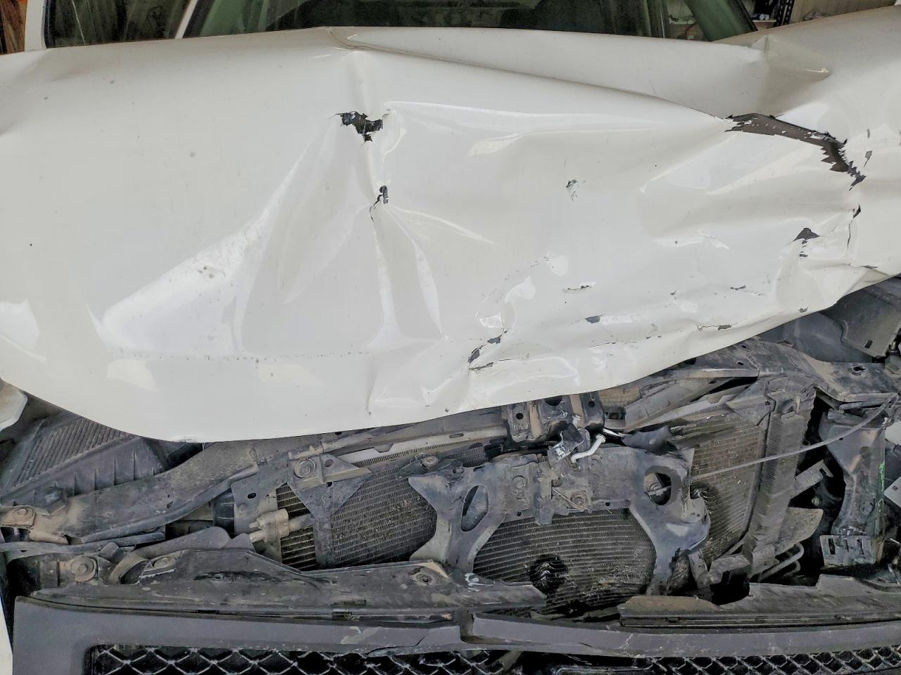 2013 Chevrolet Silverado C1500 White vin: 3GCPCPEA8DG321575